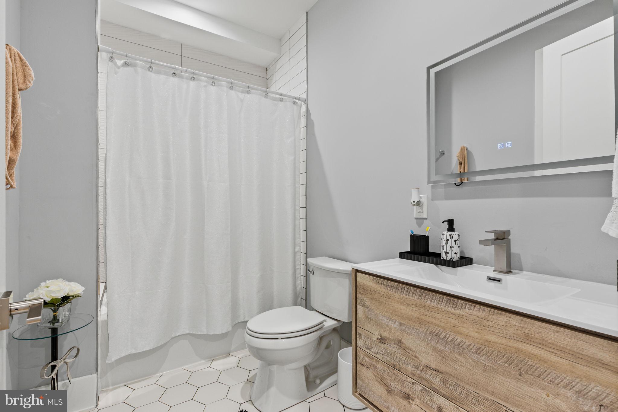 FAIRMOUNT - Residential