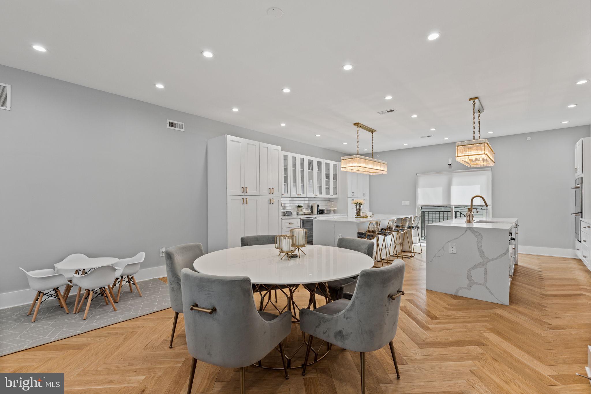 FAIRMOUNT - Residential