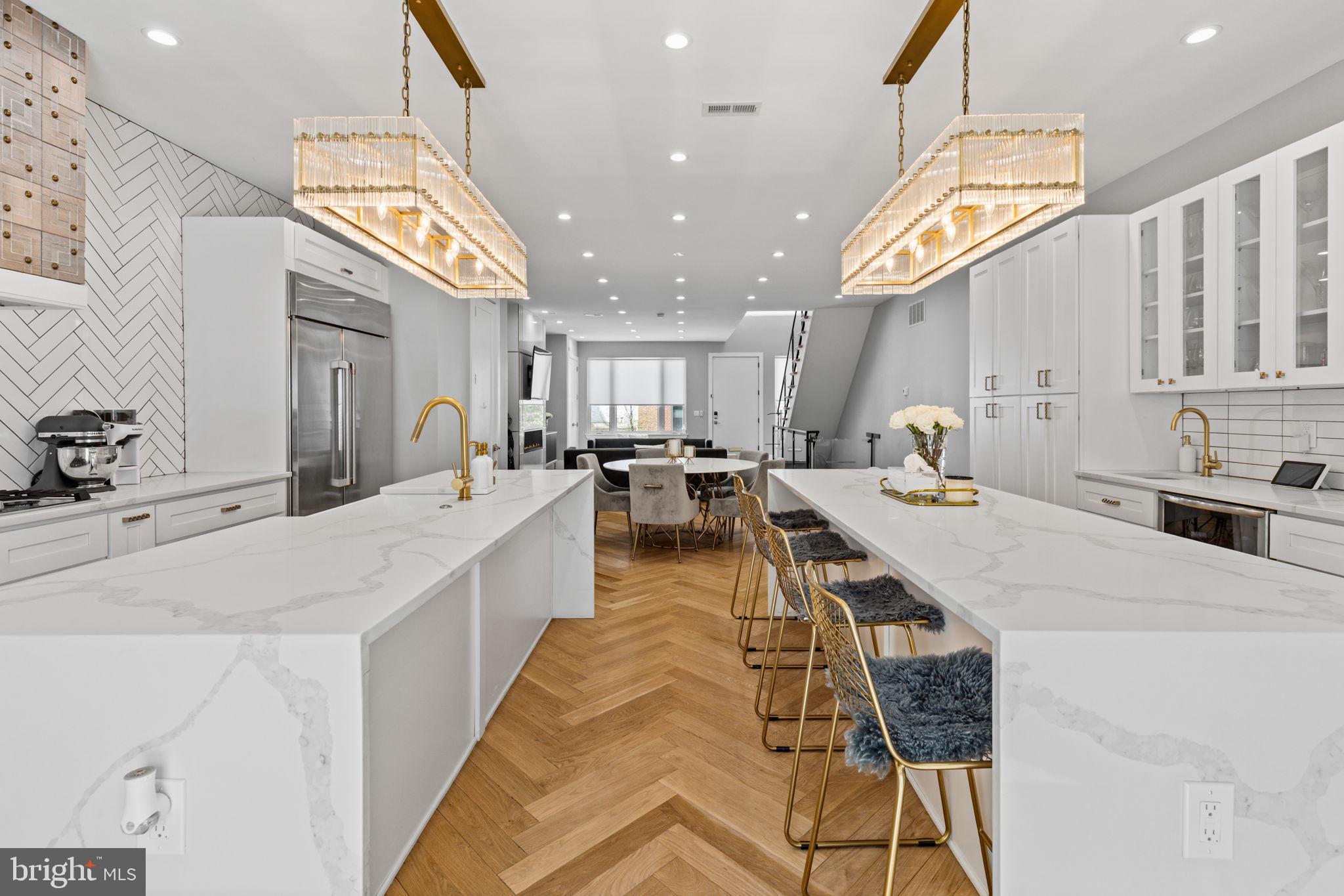 FAIRMOUNT - Residential