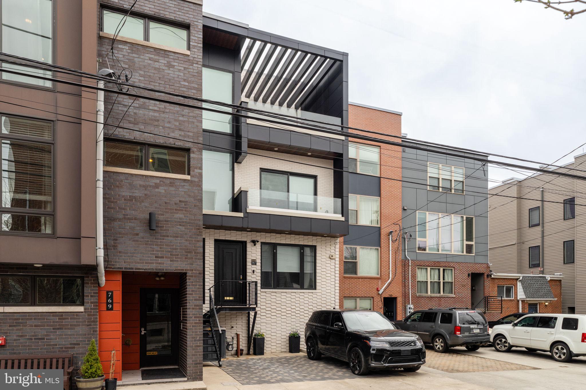 FAIRMOUNT - Residential
