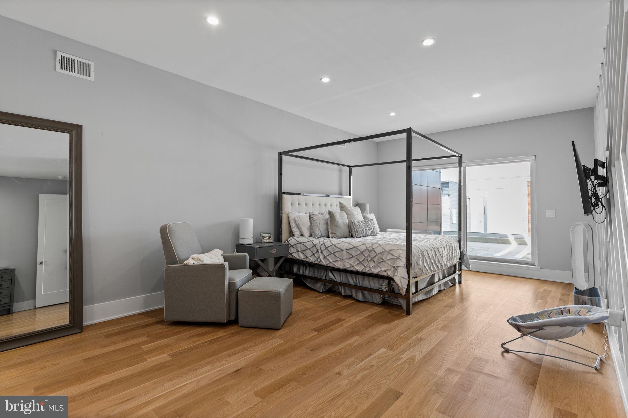 FAIRMOUNT - Residential