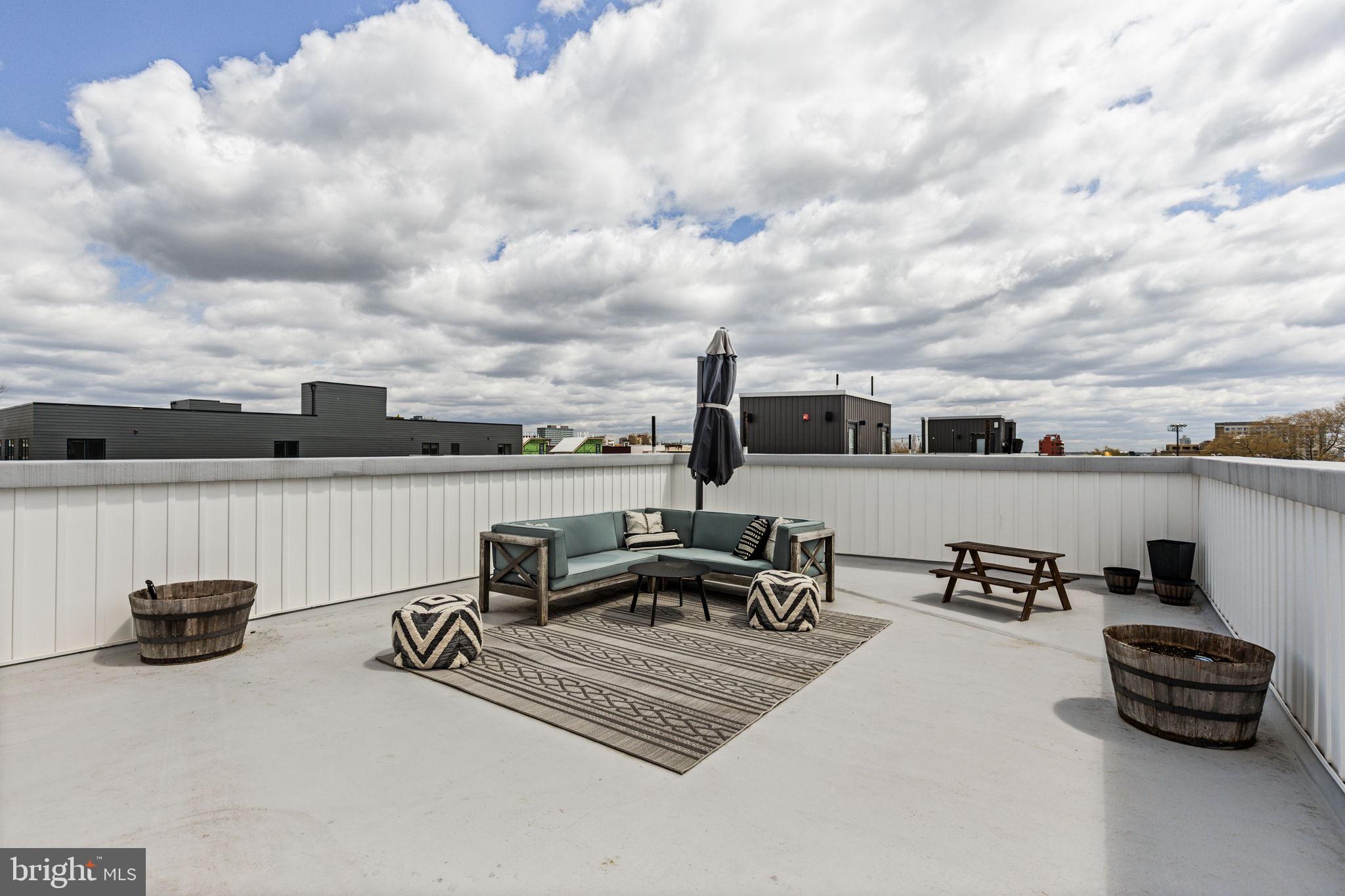 FAIRMOUNT - Residential
