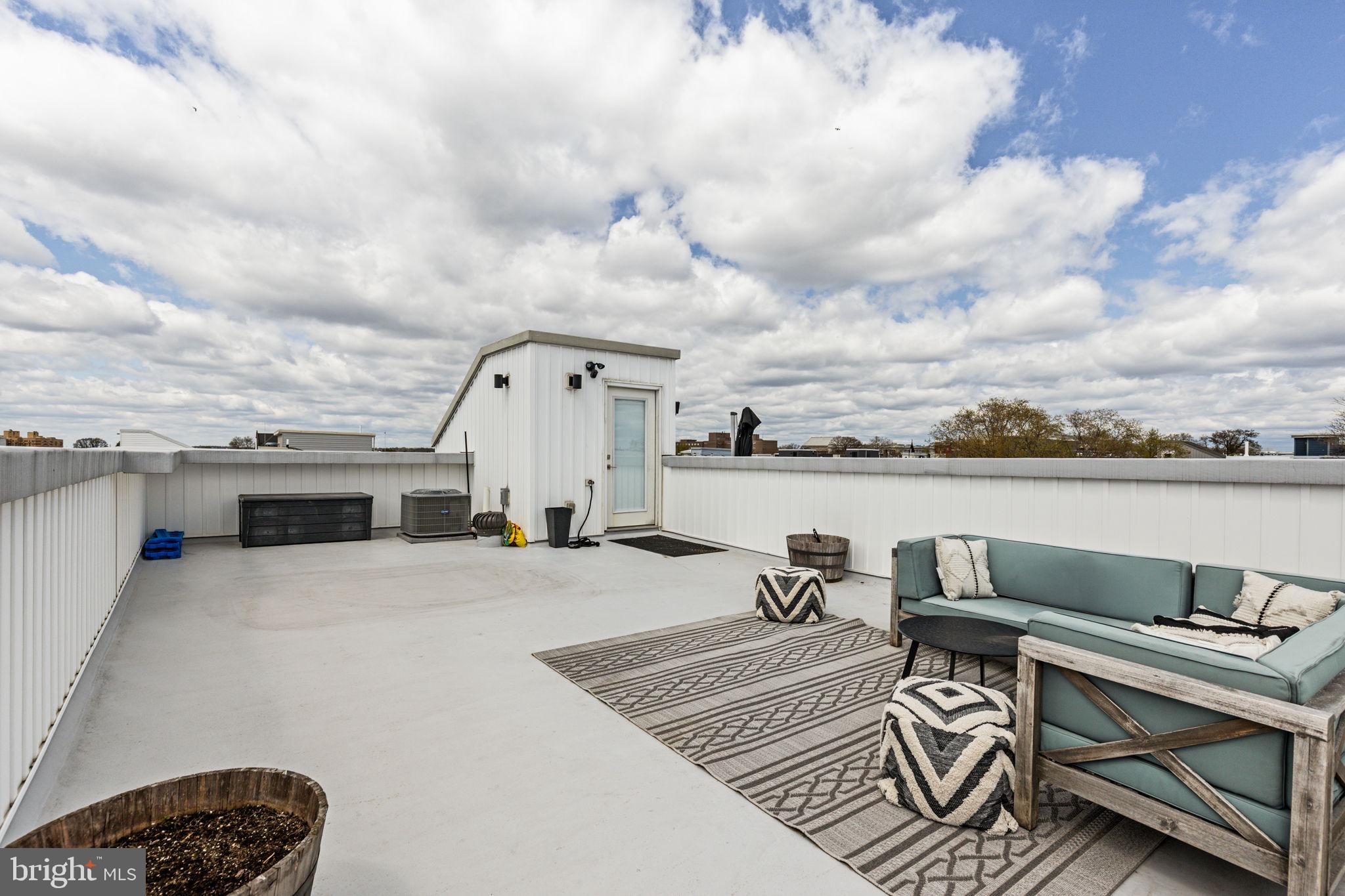 FAIRMOUNT - Residential