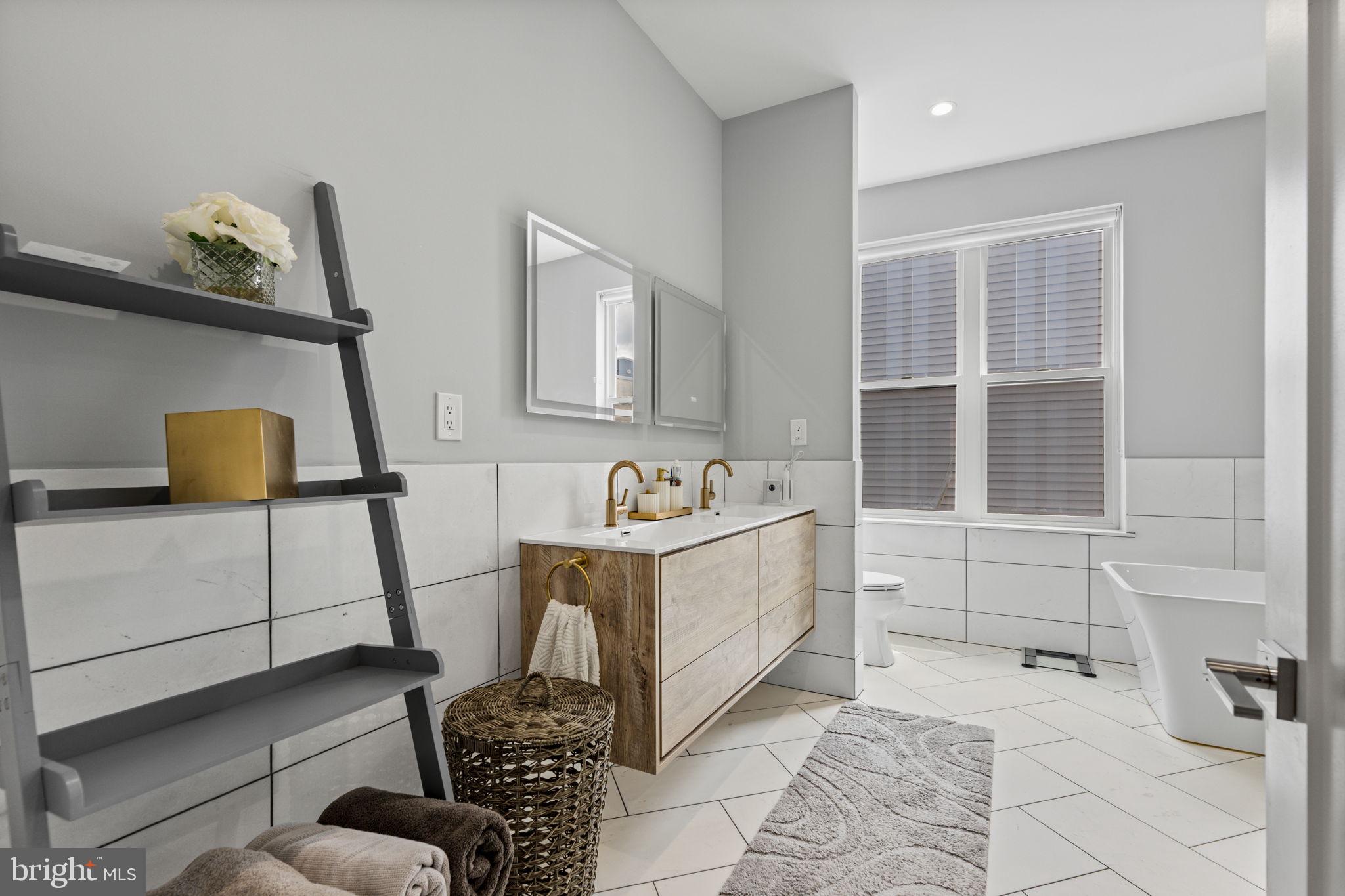 FAIRMOUNT - Residential