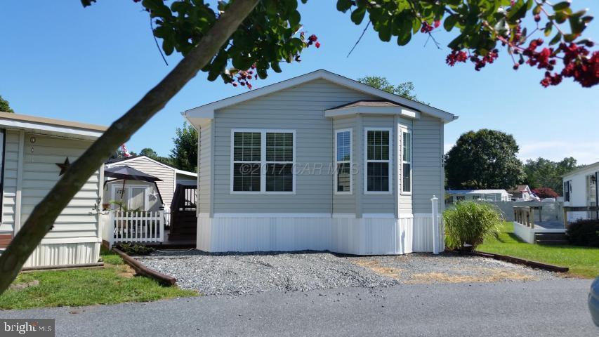 WHITE HORSE PARK I - Residential