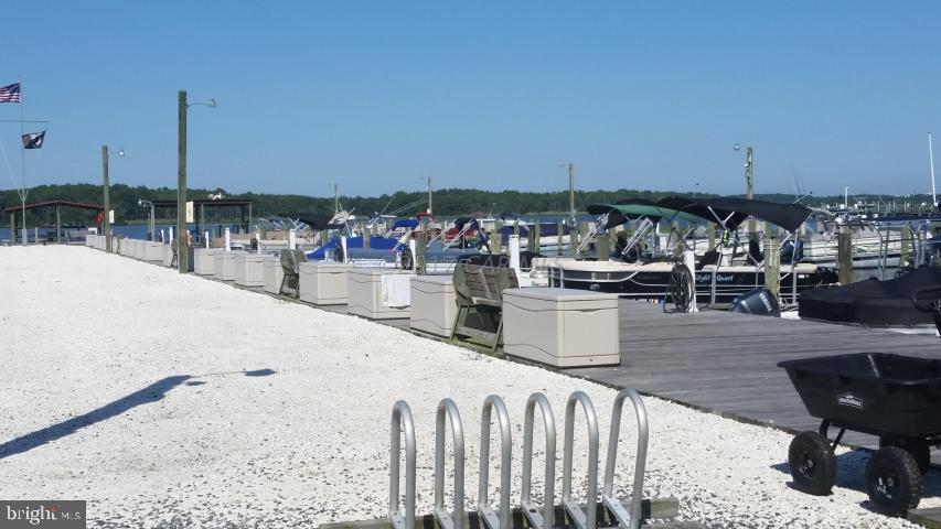 WHITE HORSE PARK I - Residential