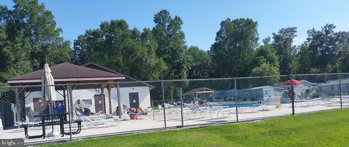 WHITE HORSE PARK I - Residential