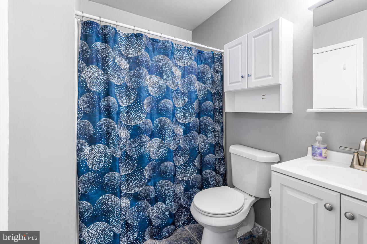 SAW MILL VALLEY - Residential