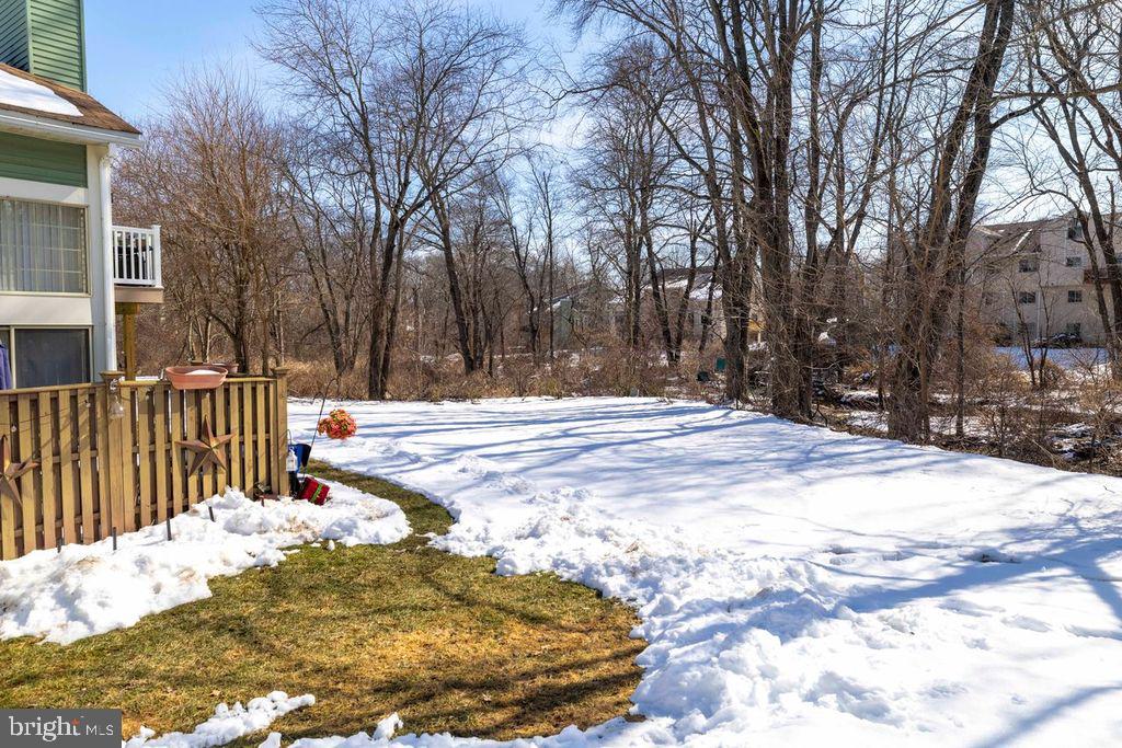 SAW MILL VALLEY - Residential