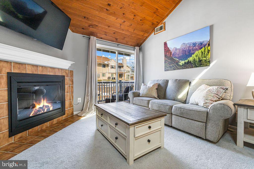 SAW MILL VALLEY - Residential