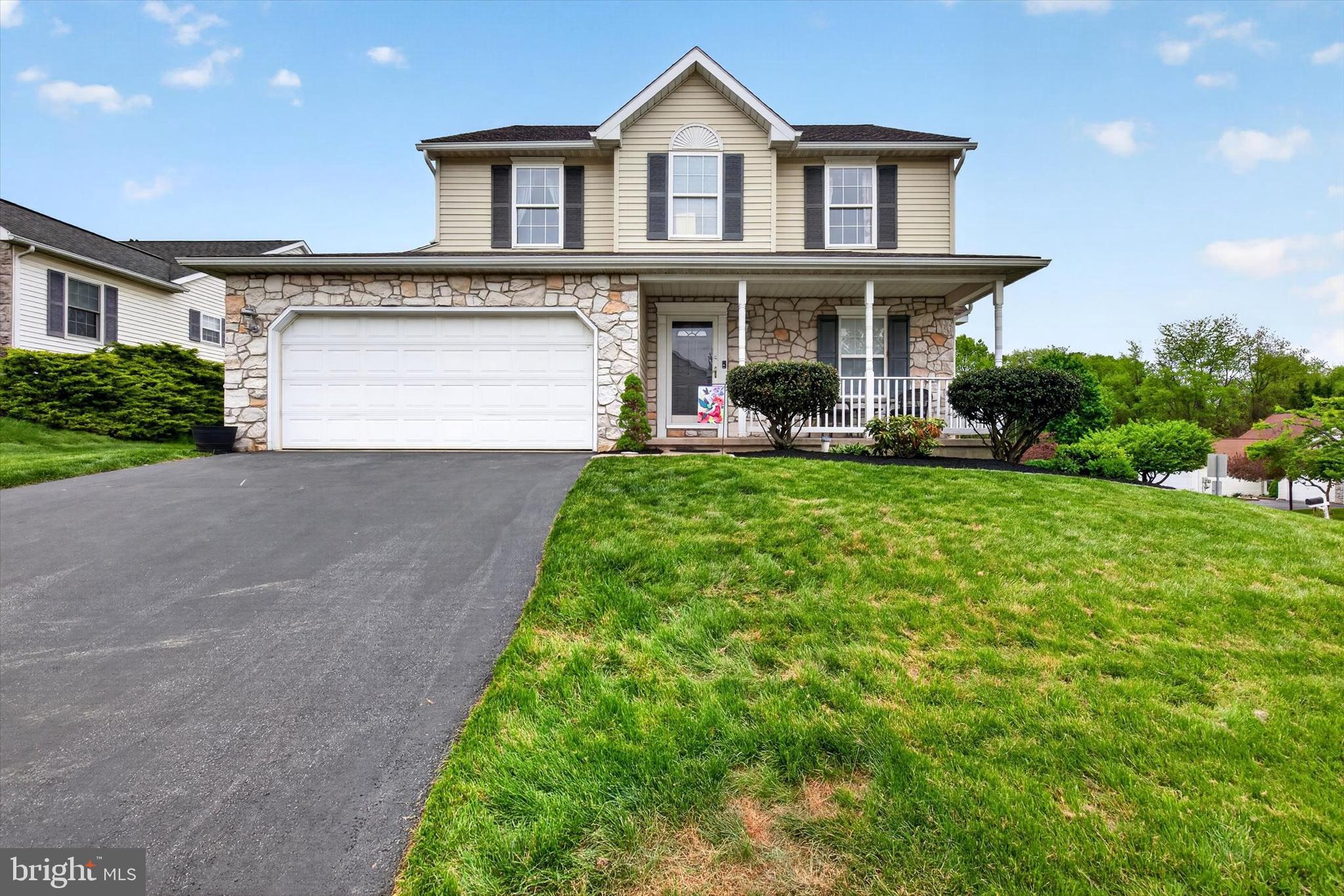 BLOSSOM HILL - Residential
