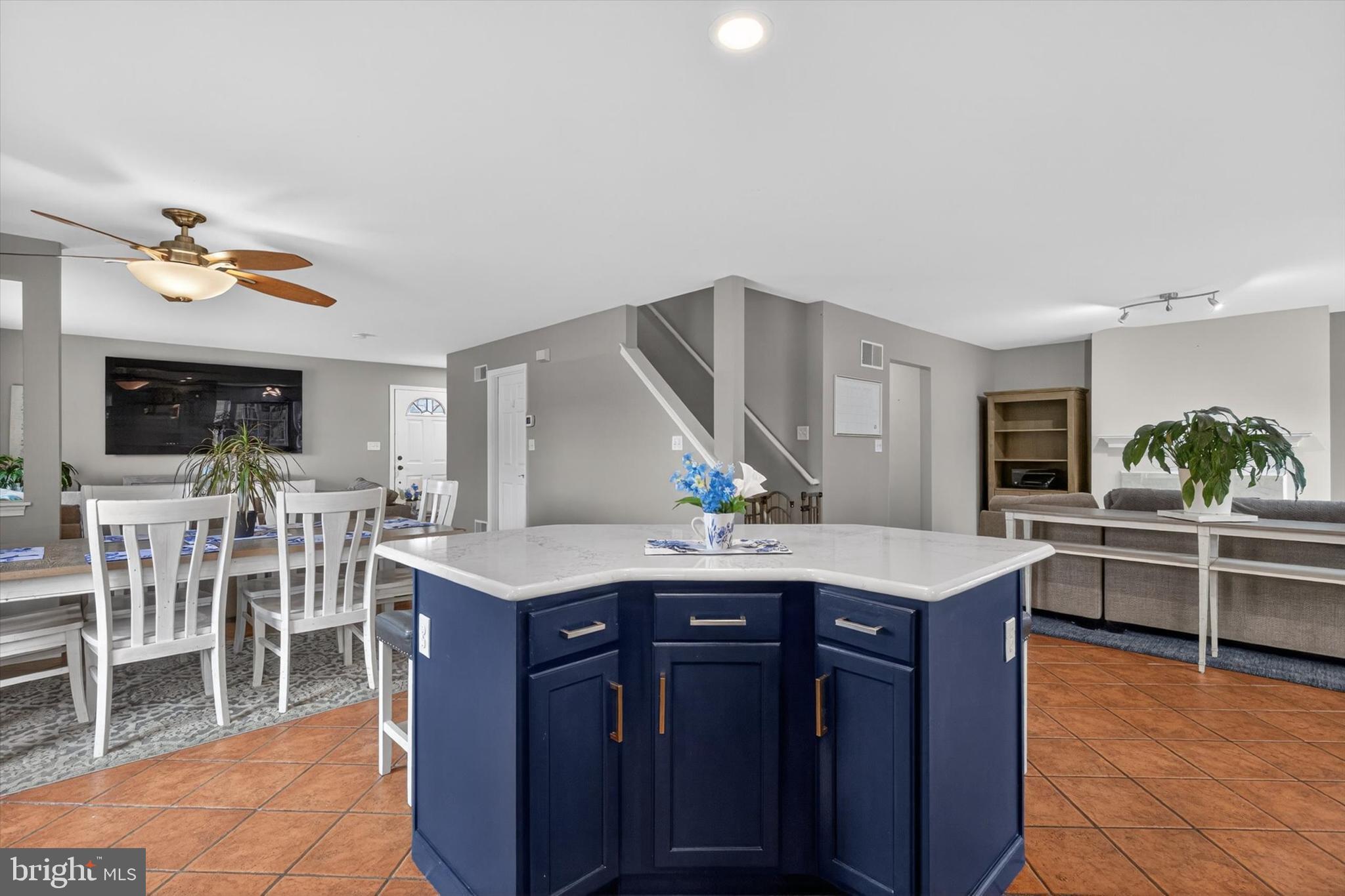 BLOSSOM HILL - Residential