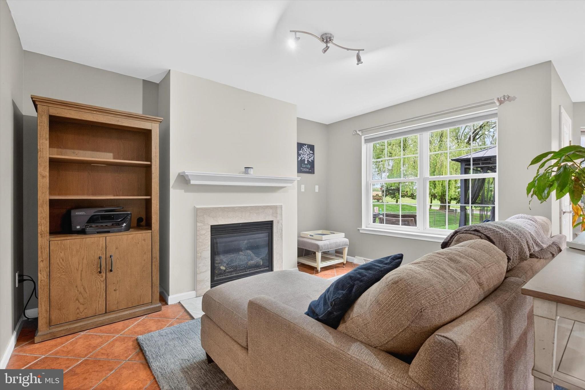 BLOSSOM HILL - Residential