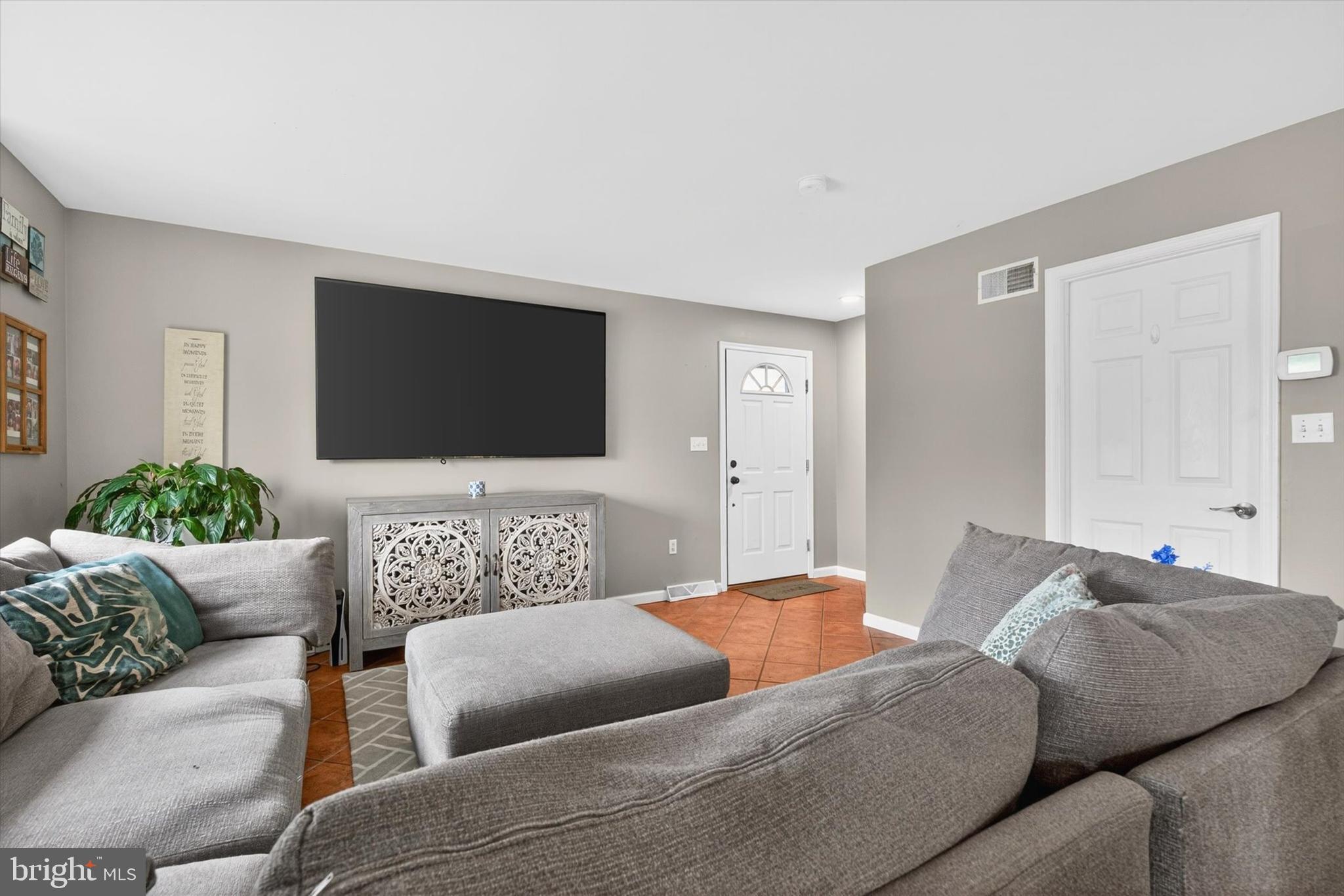 BLOSSOM HILL - Residential