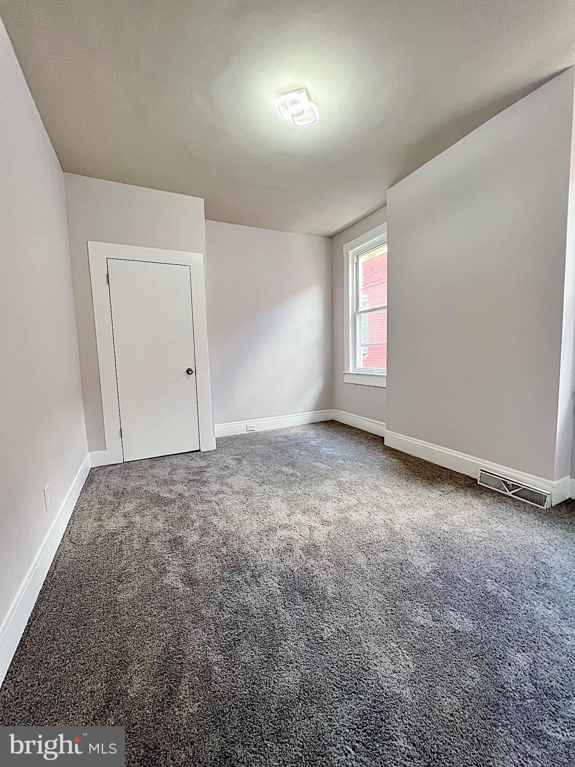 EAST ARLINGTON - Residential