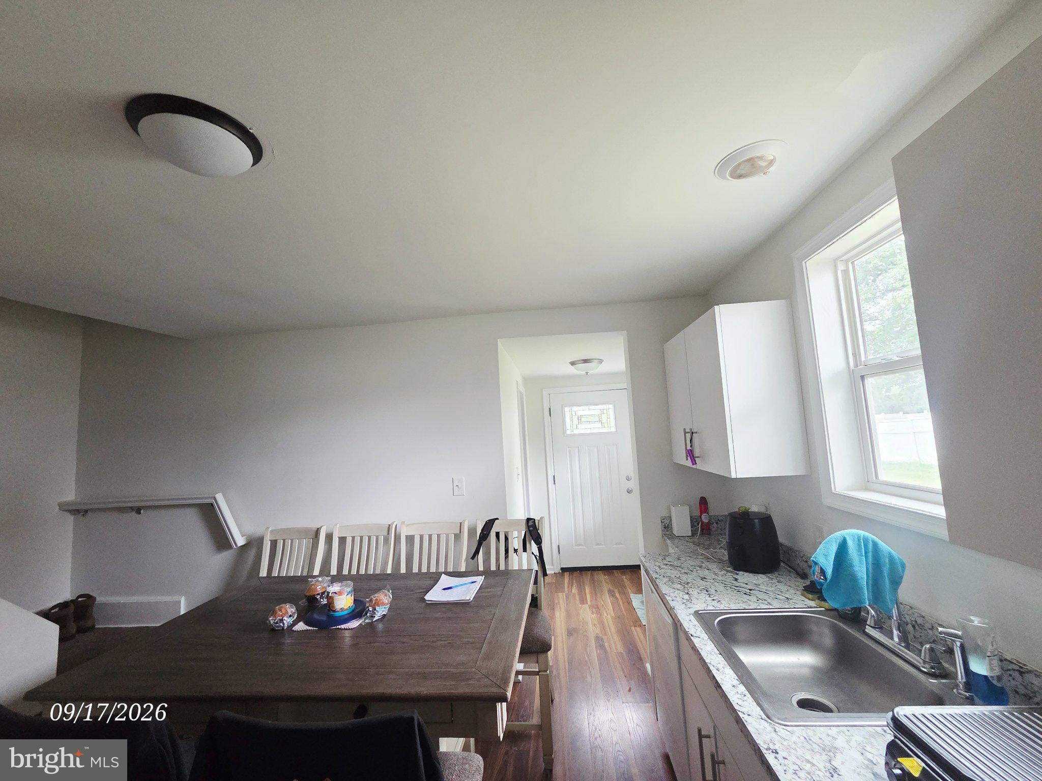 15729-15731 FENTON AVENUE