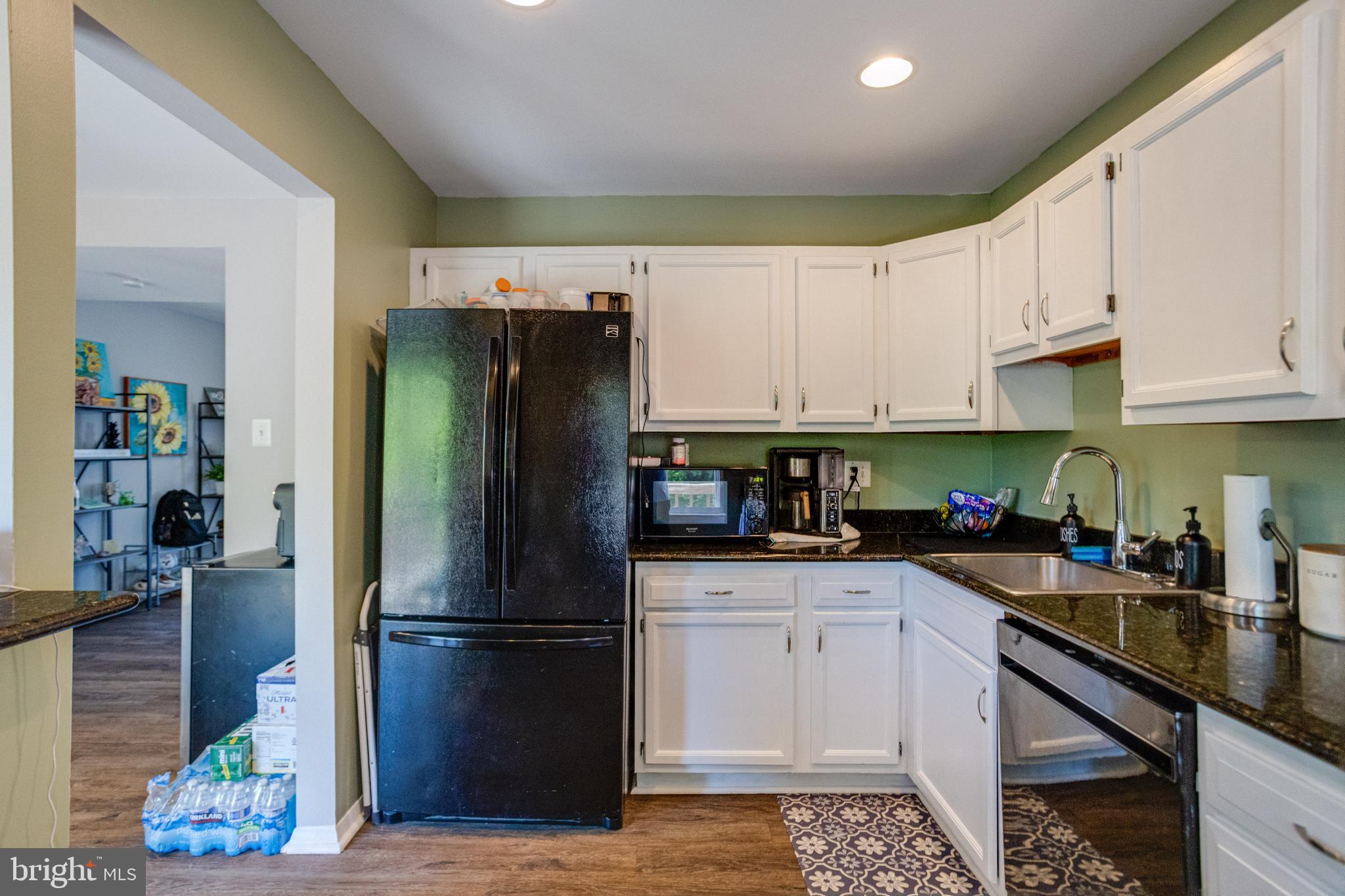 ELIZABETHS LANDING - Residential