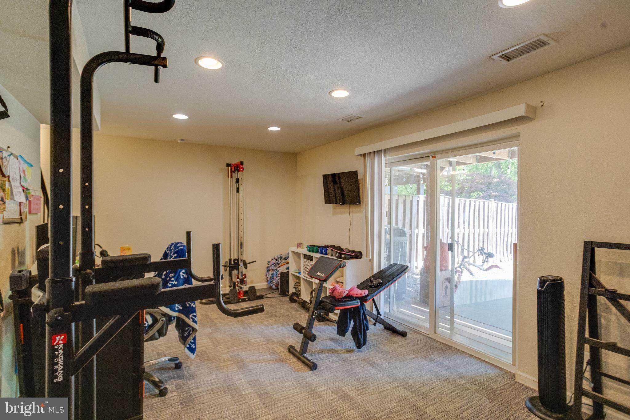 ELIZABETHS LANDING - Residential