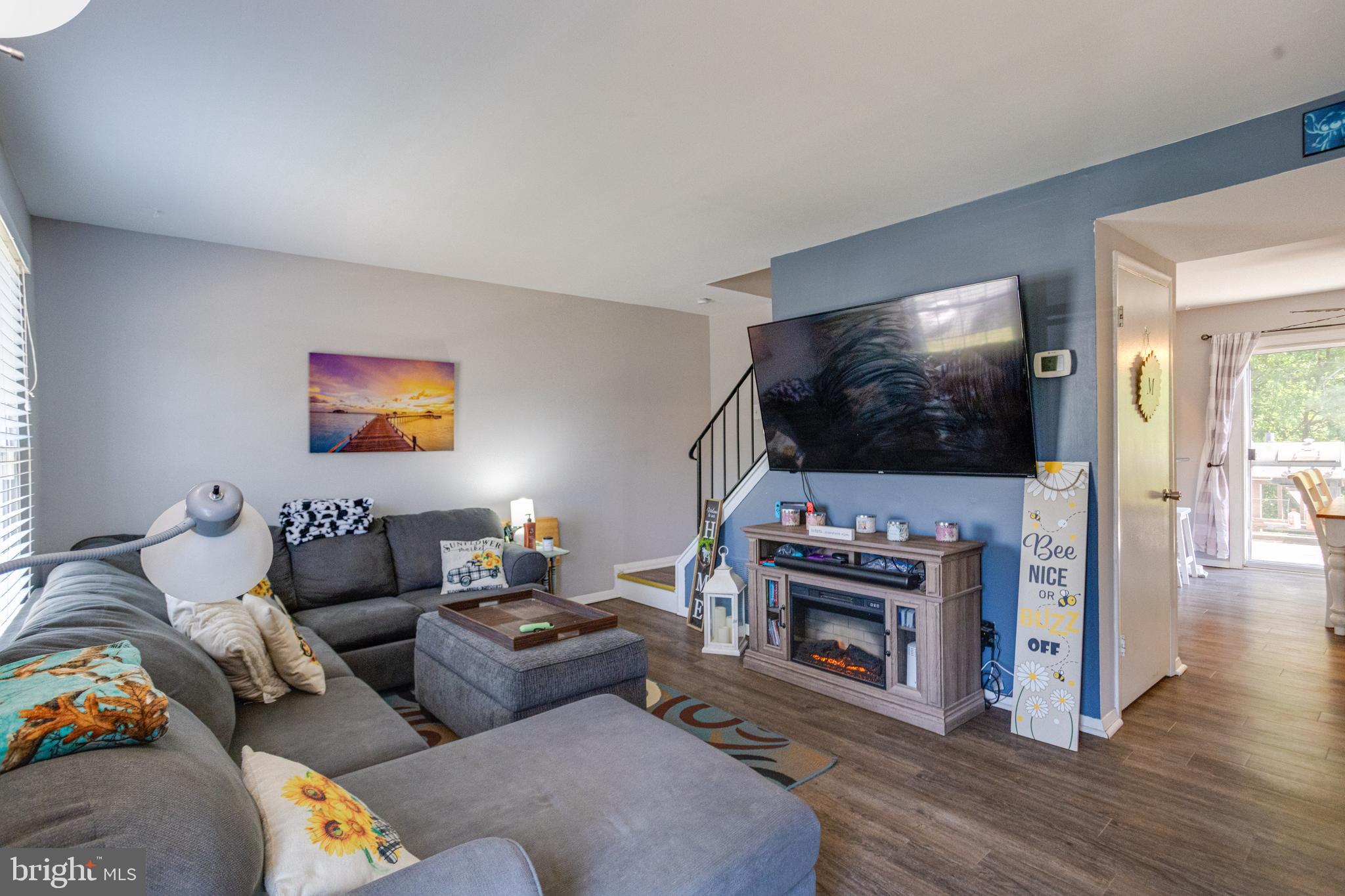 ELIZABETHS LANDING - Residential