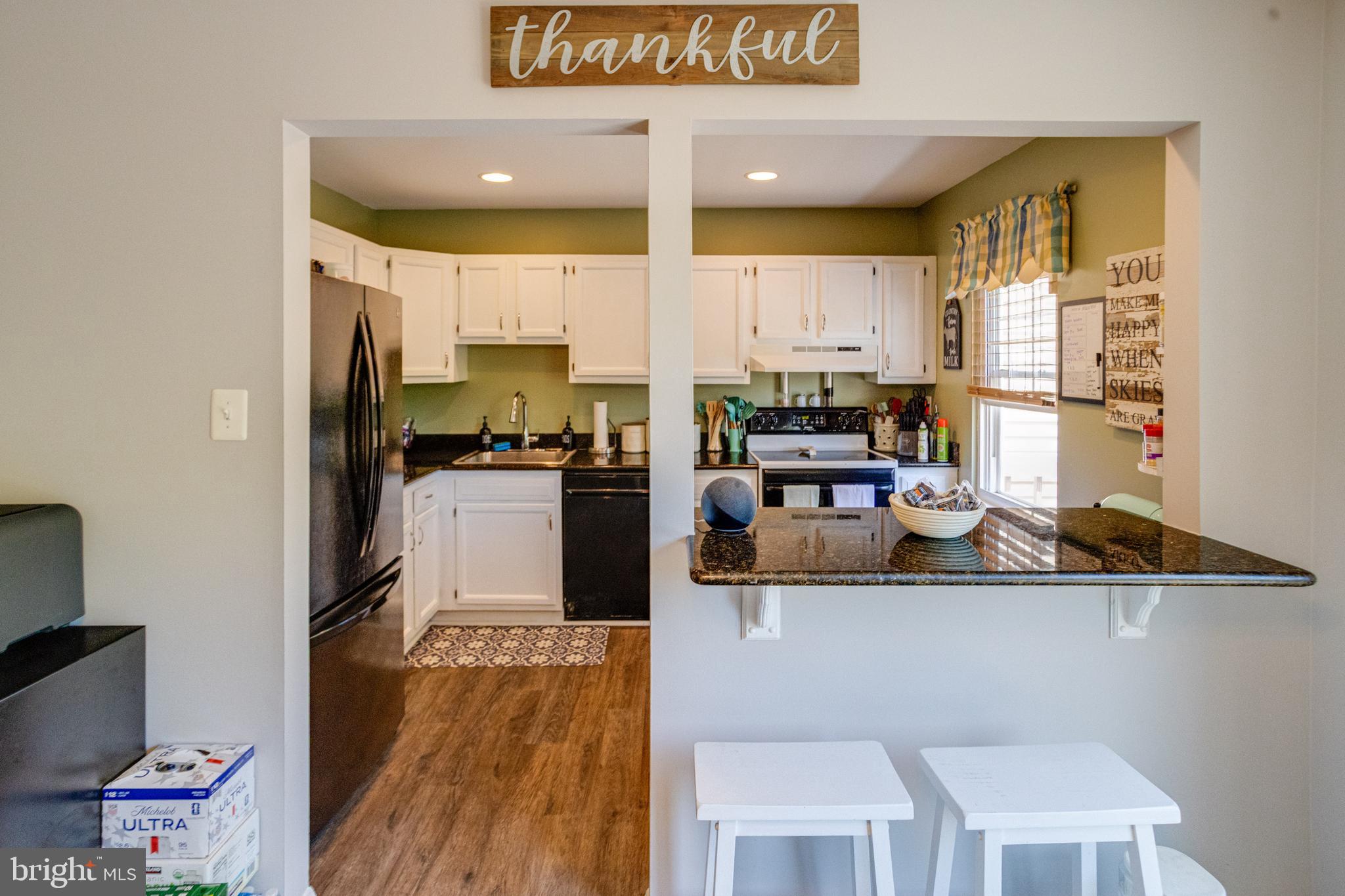 ELIZABETHS LANDING - Residential