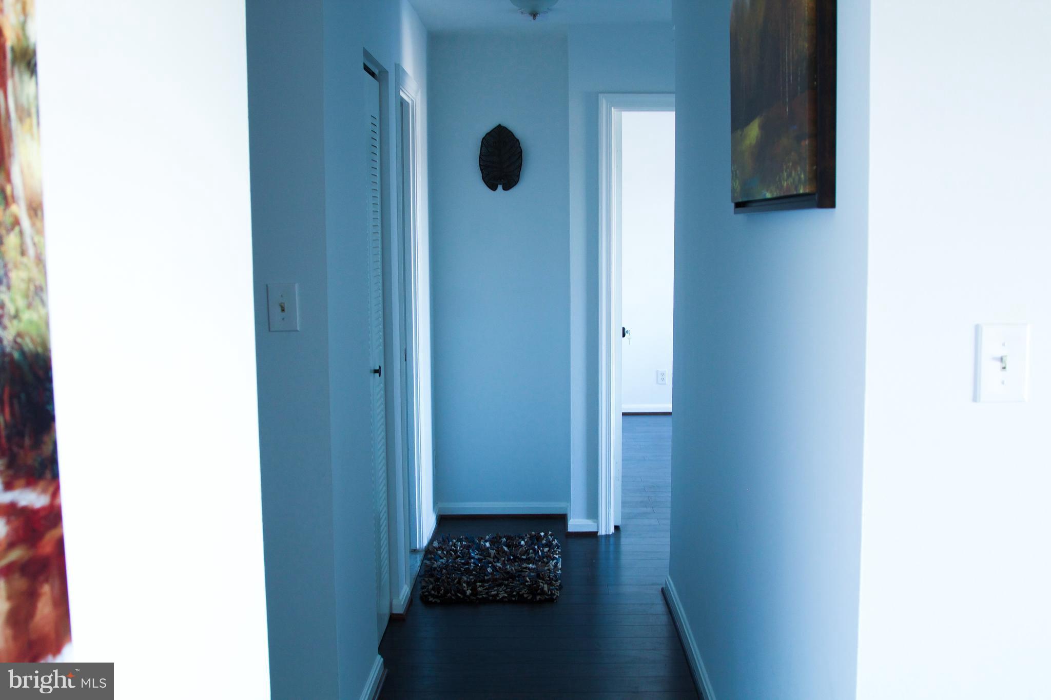 LAKESIDE PLAZA - Residential