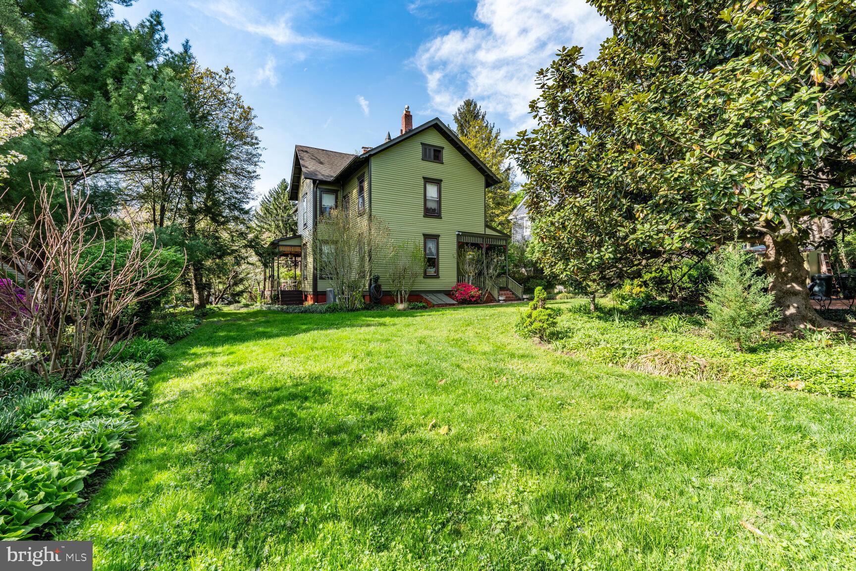 KENSINGTON PARK - Residential