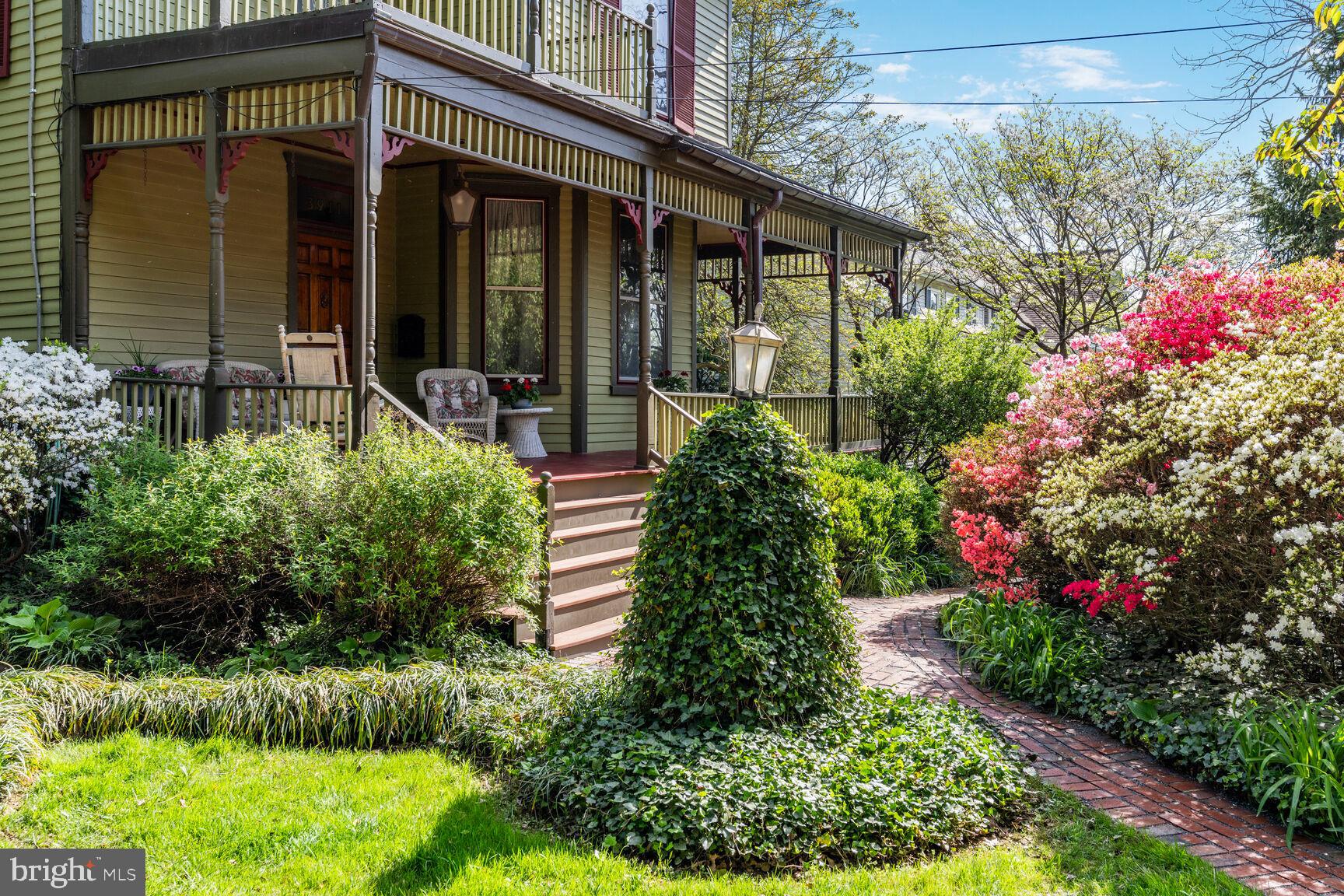 KENSINGTON PARK - Residential