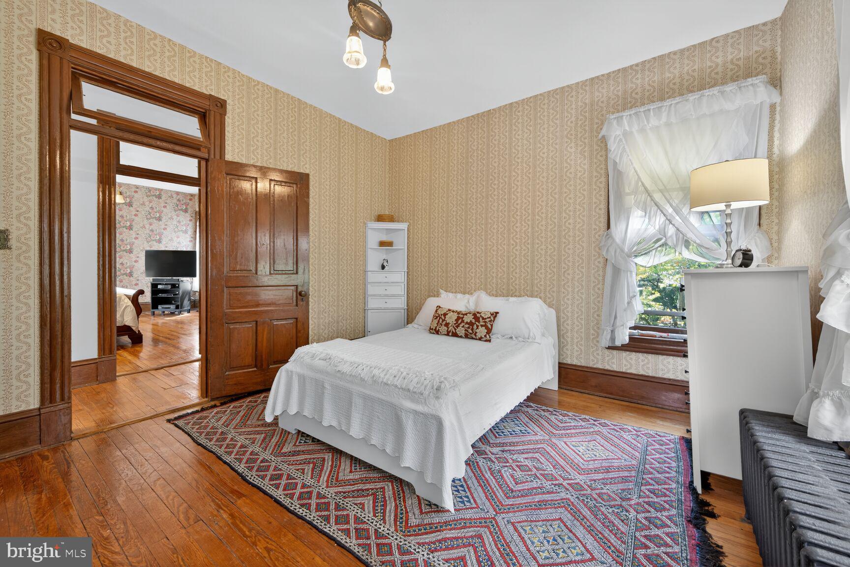 KENSINGTON PARK - Residential