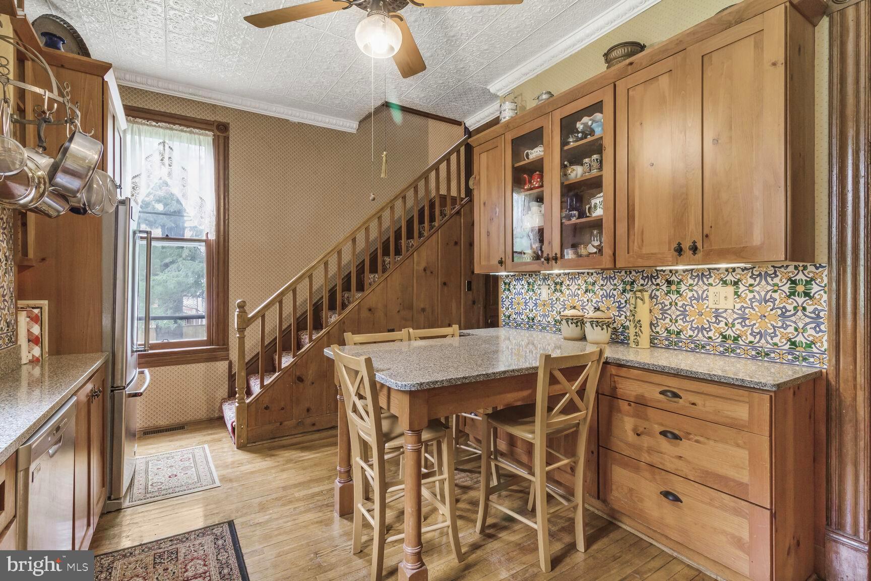 KENSINGTON PARK - Residential