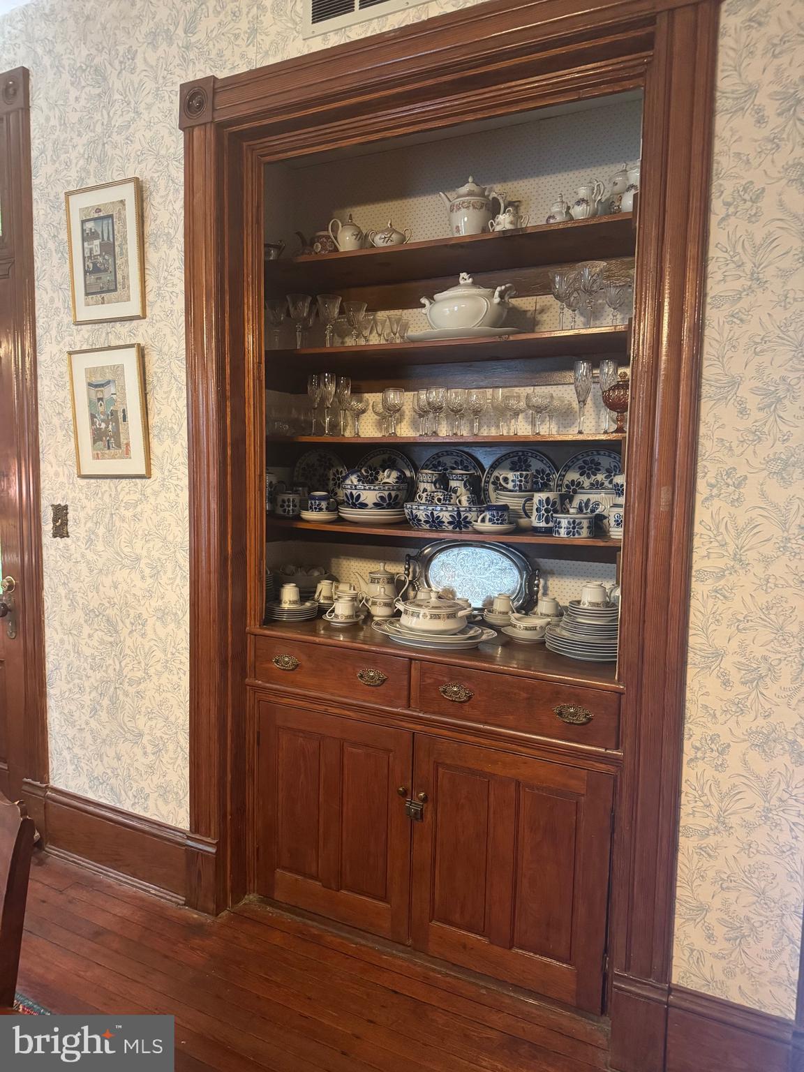 KENSINGTON PARK - Residential