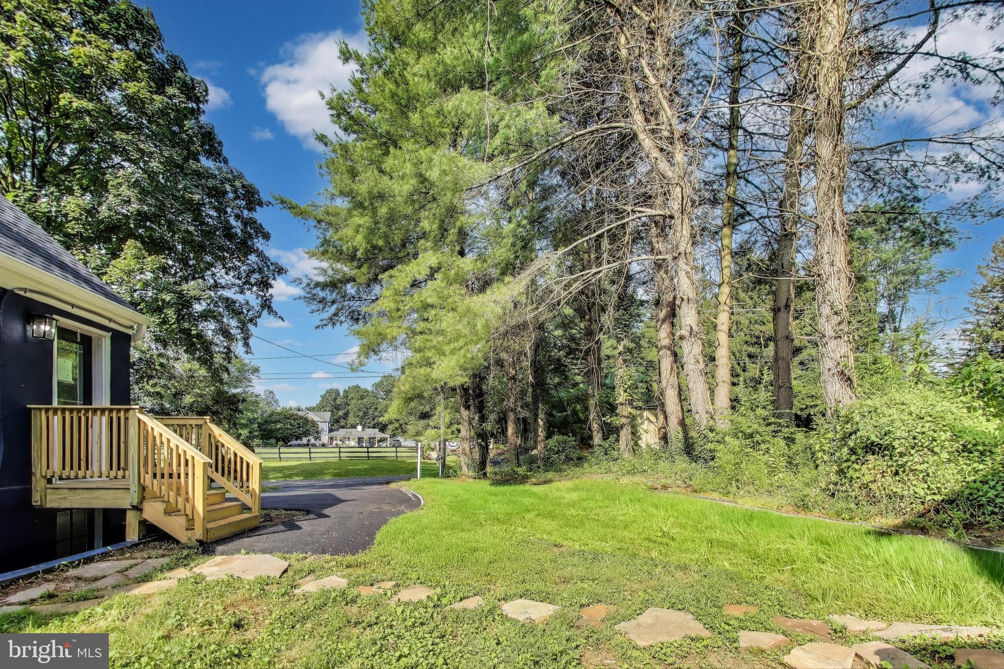 JARRETTSVILLE - Residential