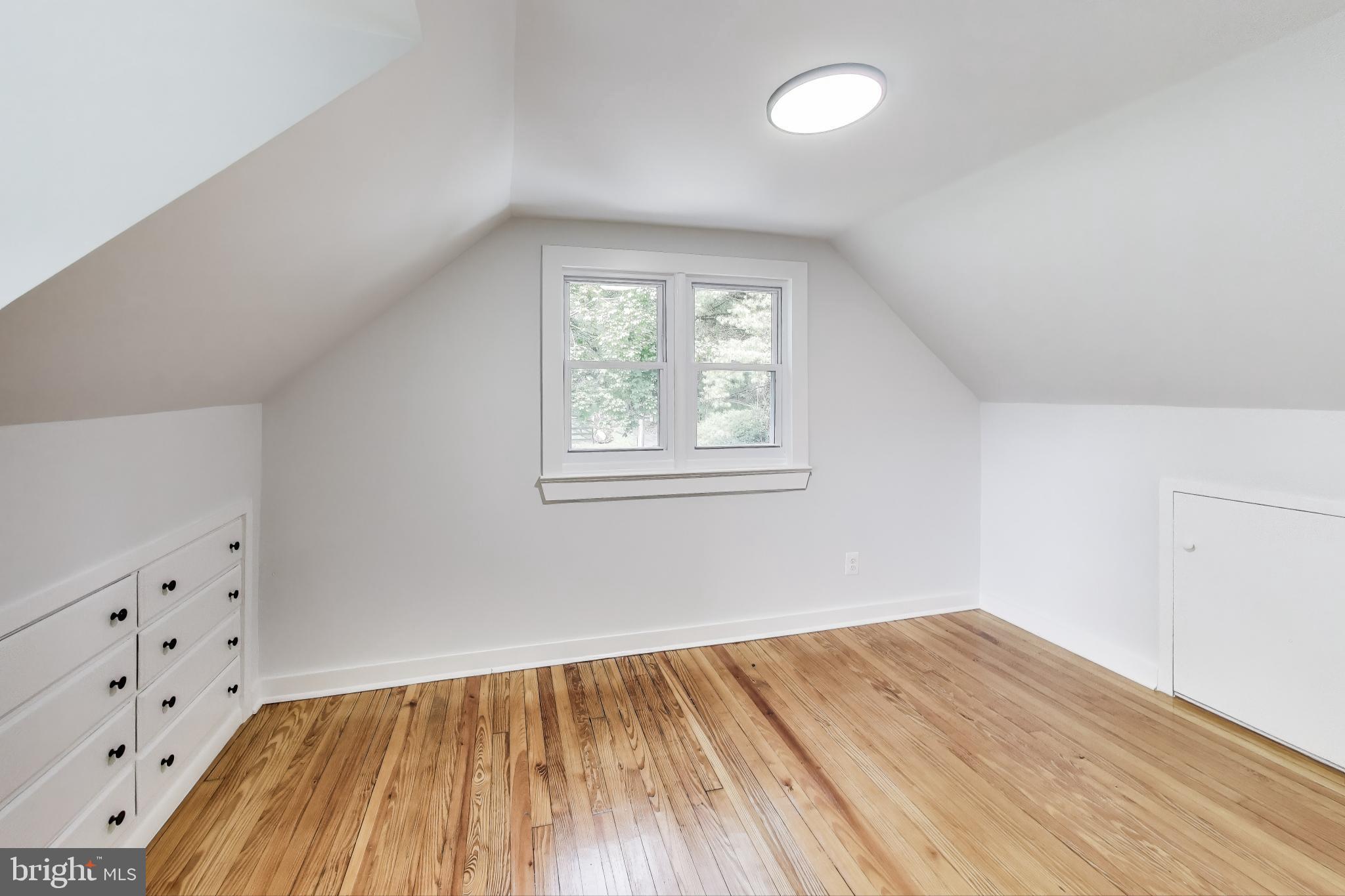 JARRETTSVILLE - Residential