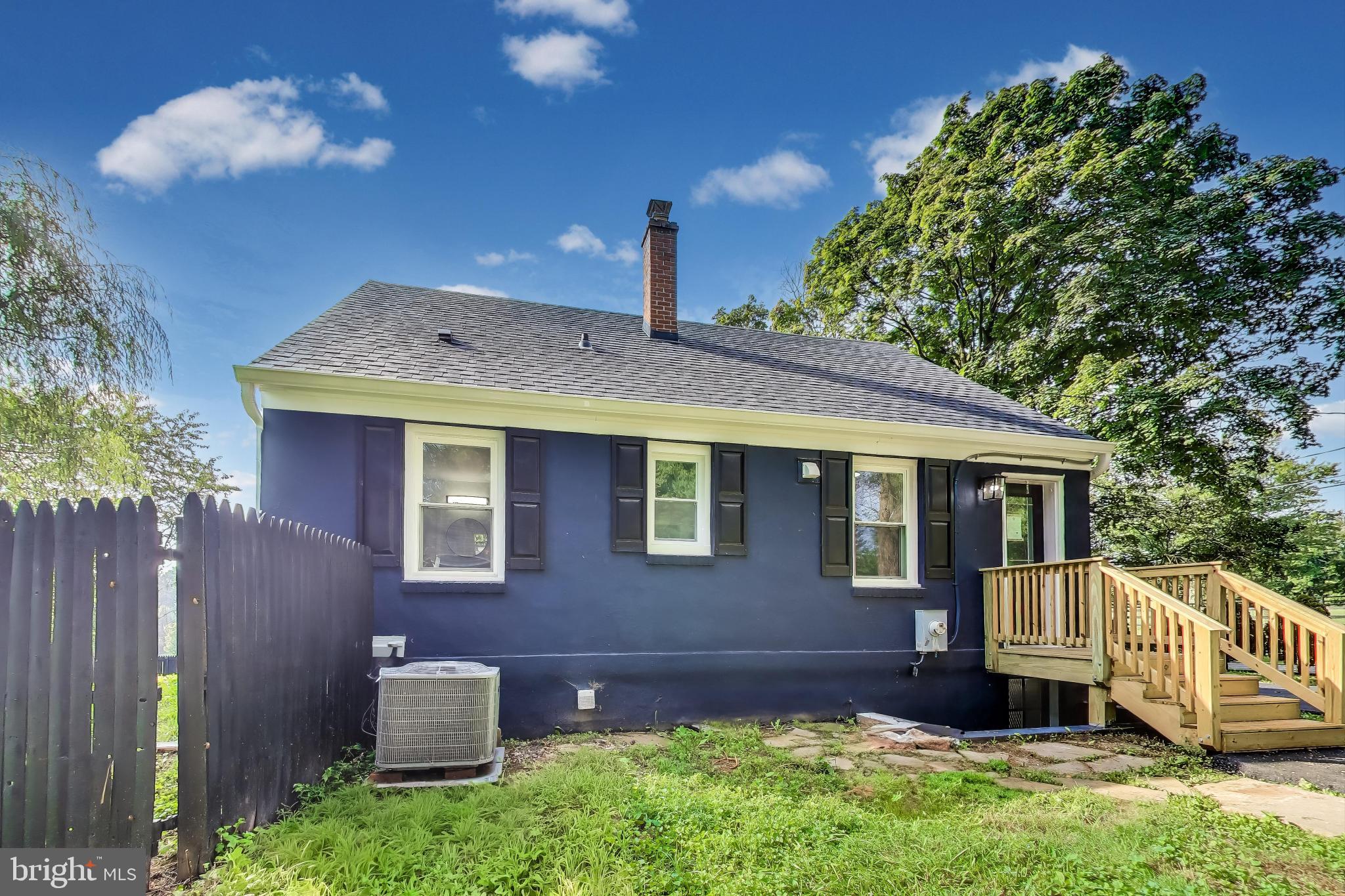 JARRETTSVILLE - Residential