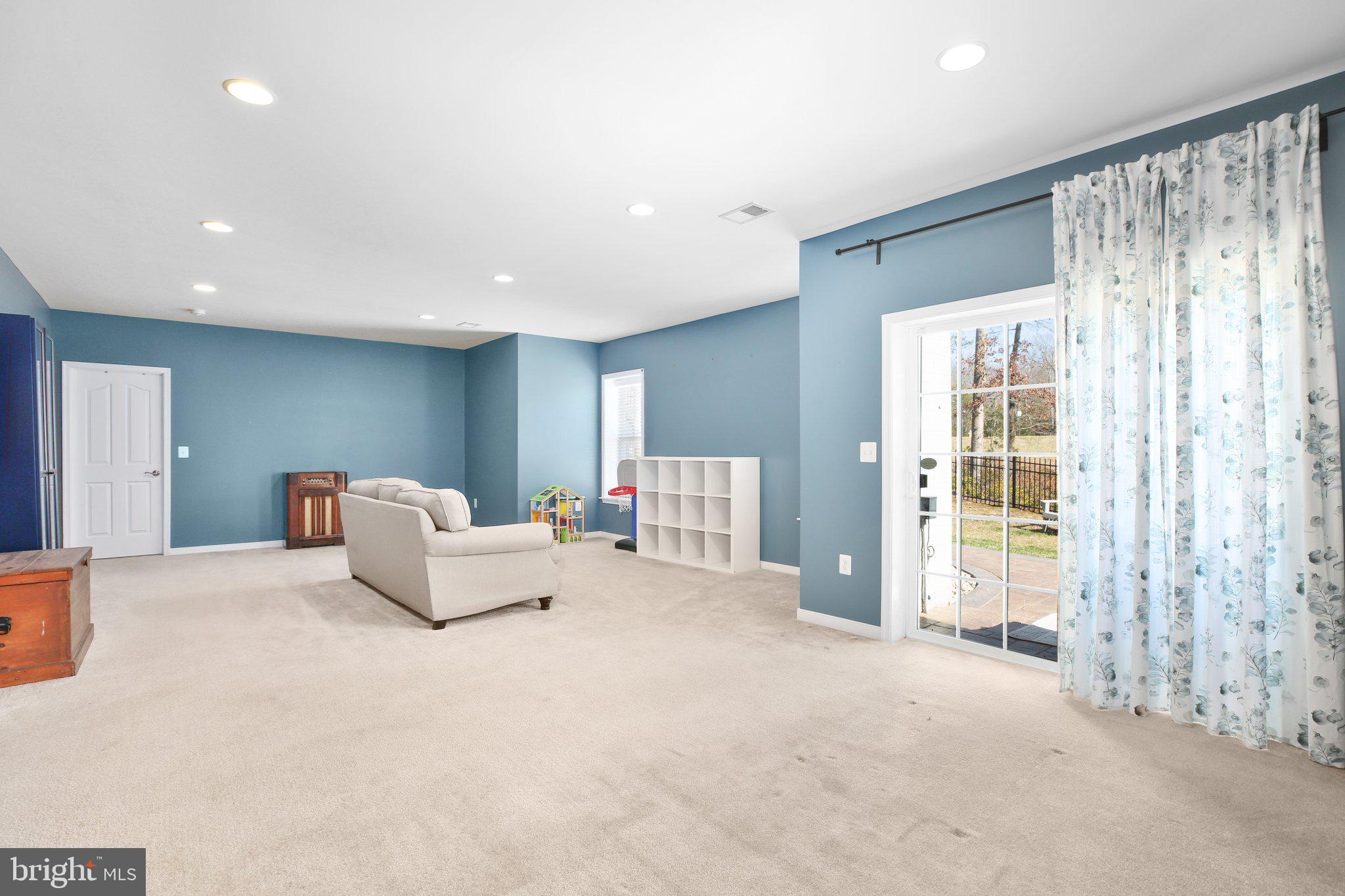 COLONIAL FORGE - Residential