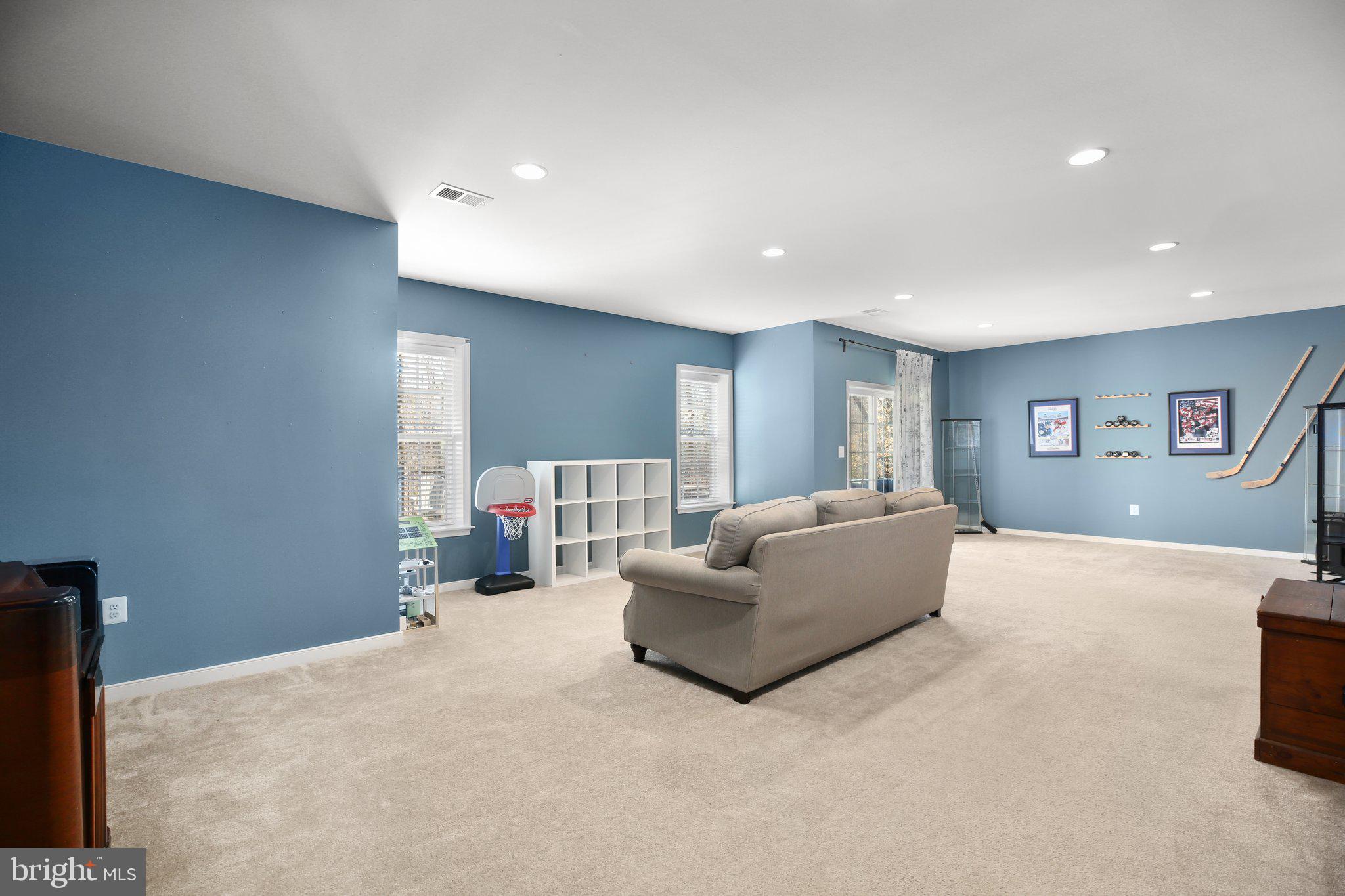 COLONIAL FORGE - Residential