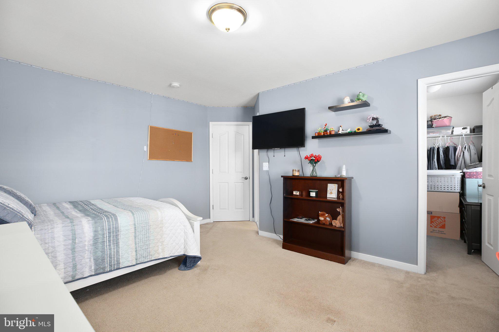 COLONIAL FORGE - Residential