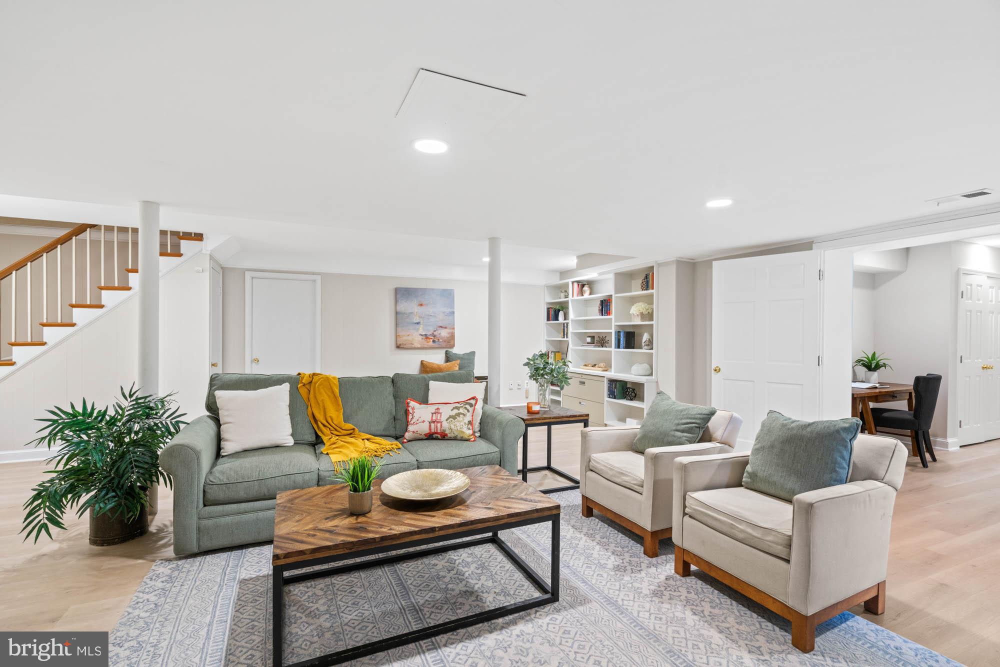 WESTMORELAND HILLS - Residential