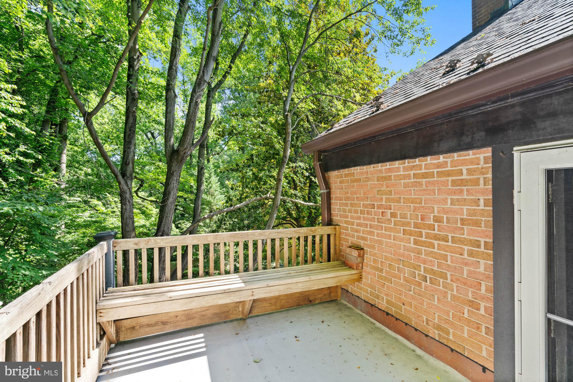 WESTMORELAND HILLS - Residential