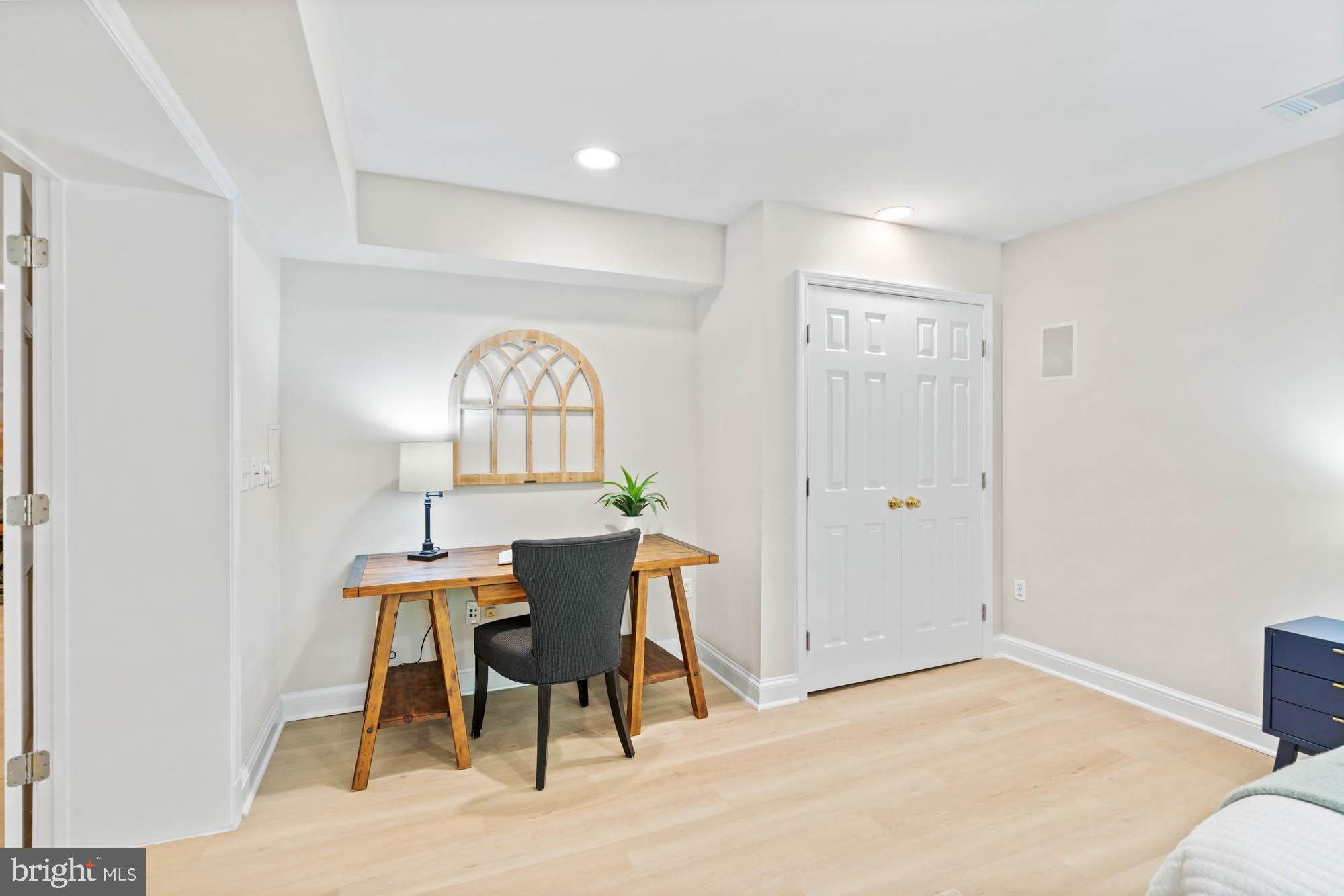 WESTMORELAND HILLS - Residential