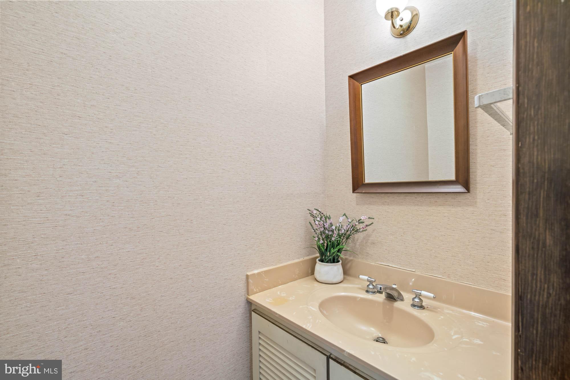 WESTMORELAND HILLS - Residential