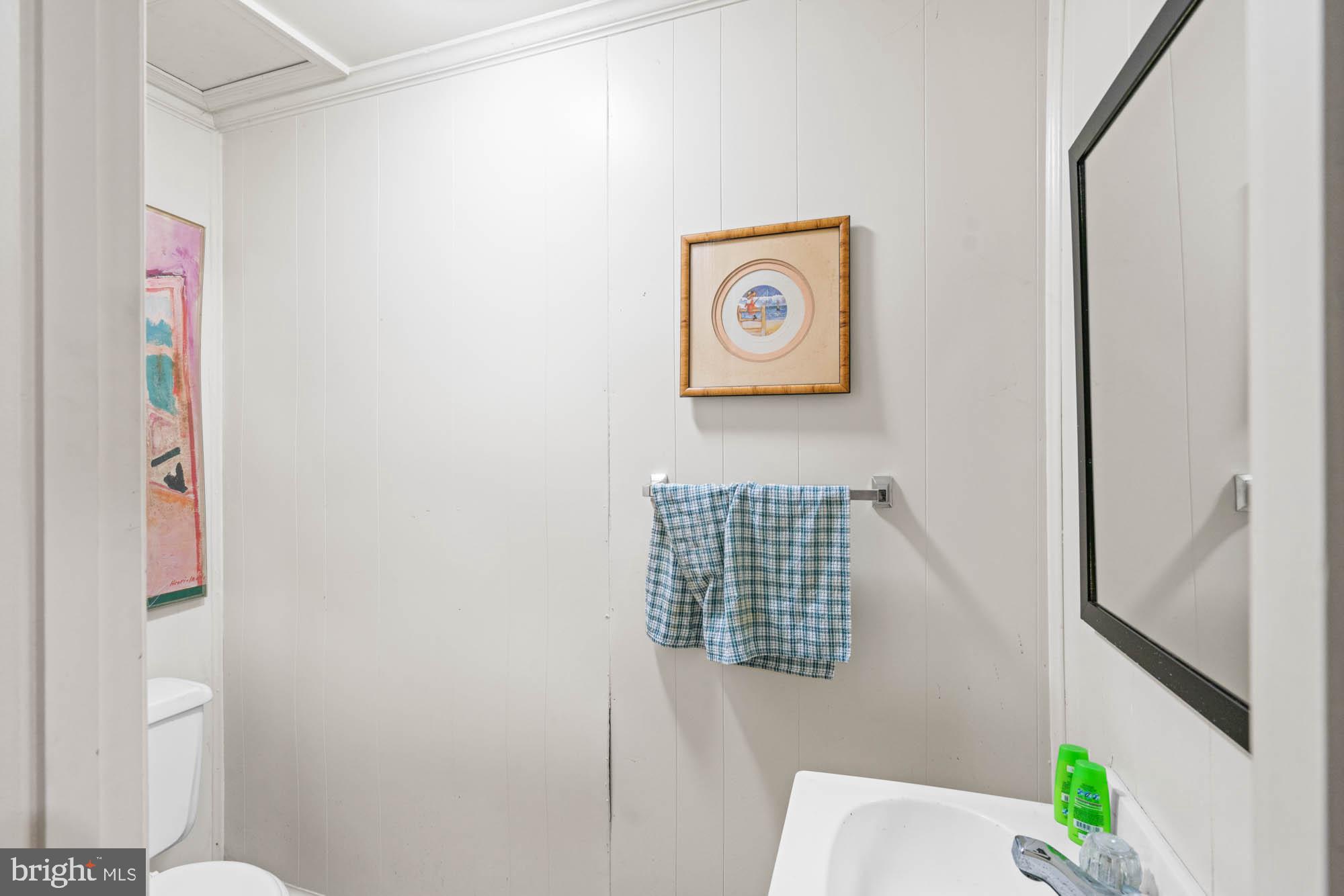 WESTMORELAND HILLS - Residential