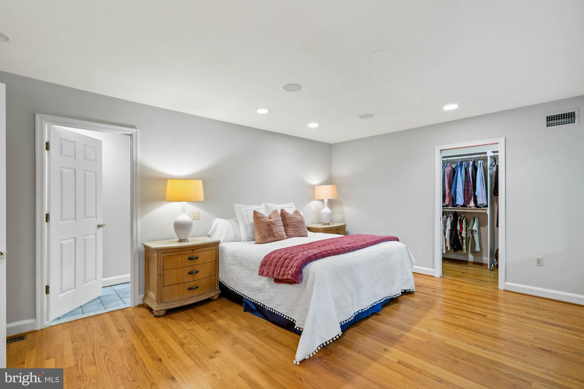 WESTMORELAND HILLS - Residential