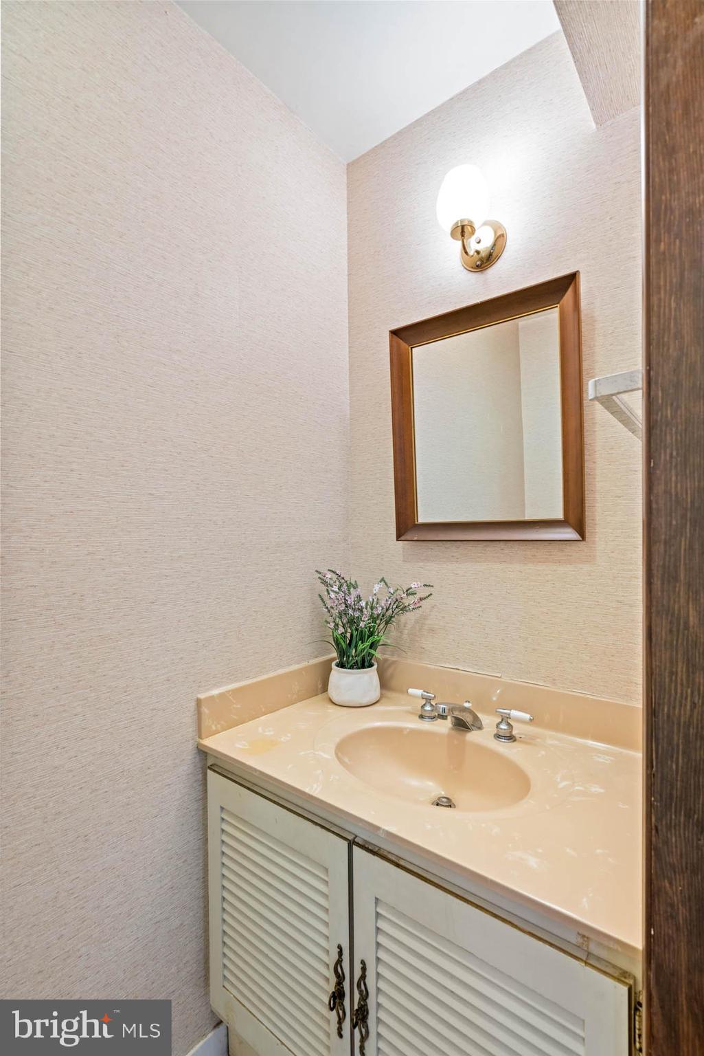 WESTMORELAND HILLS - Residential