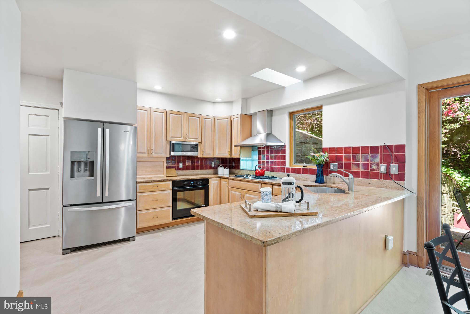 WESTMORELAND HILLS - Residential