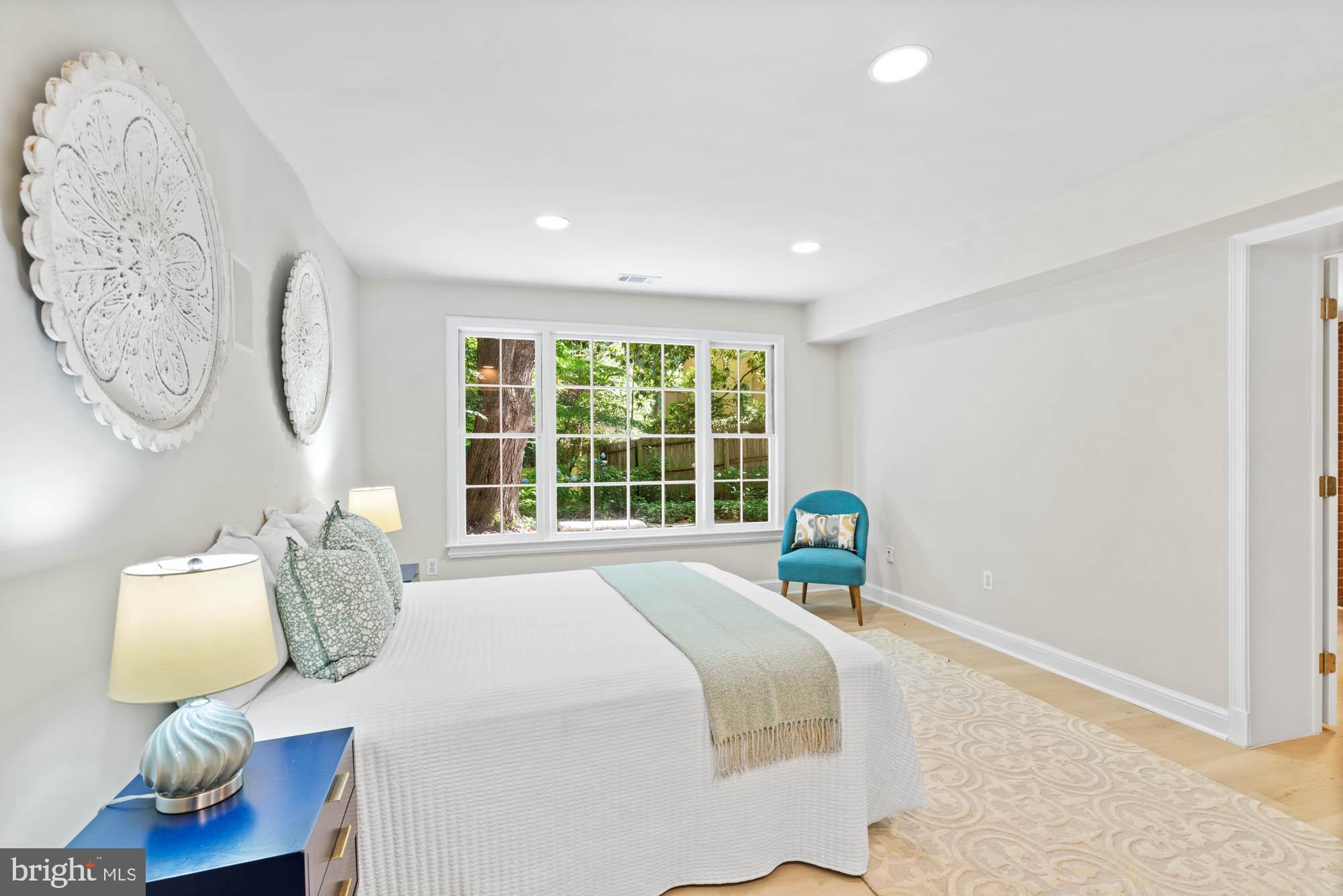 WESTMORELAND HILLS - Residential