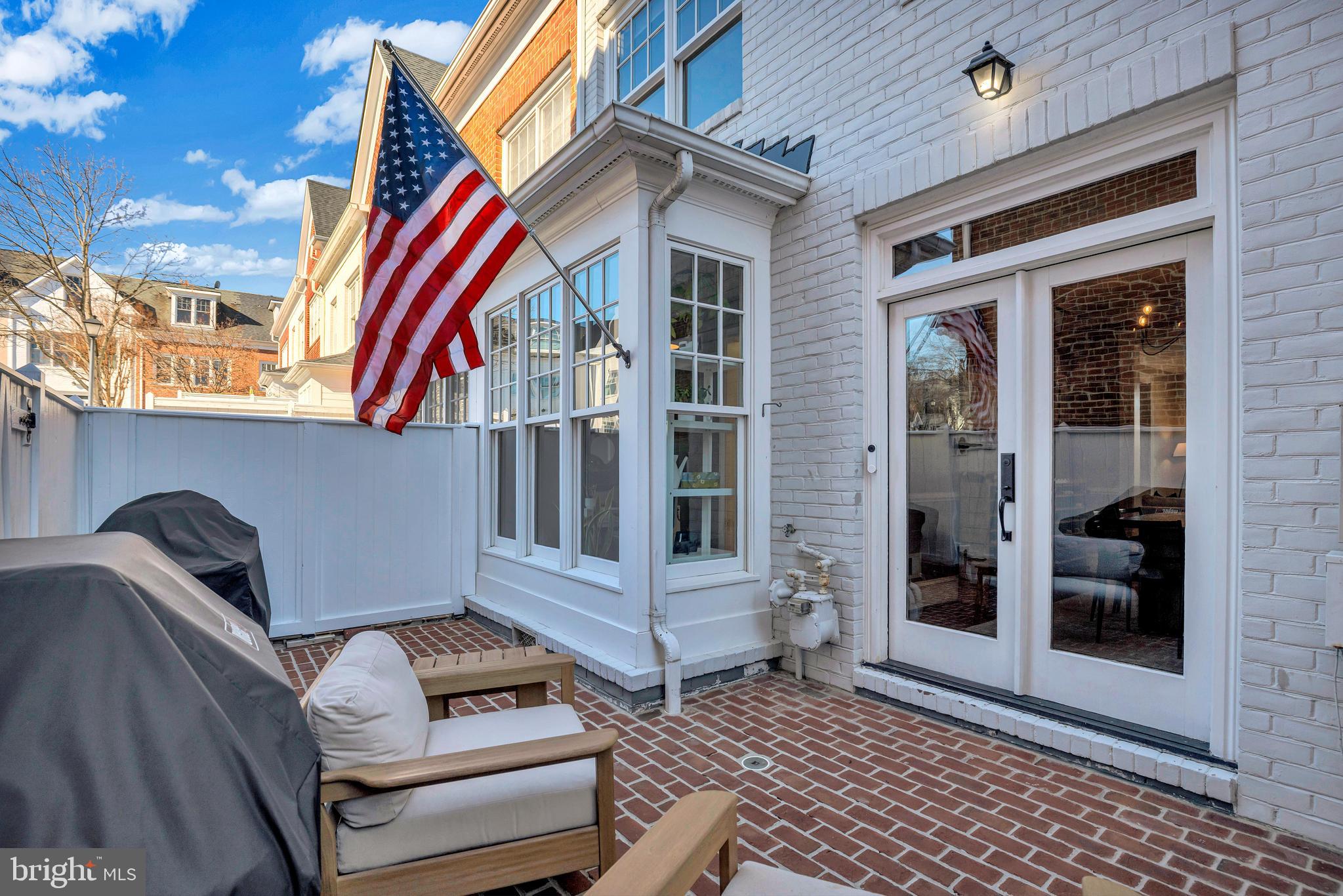 OLD TOWN GATEWAY - Residential