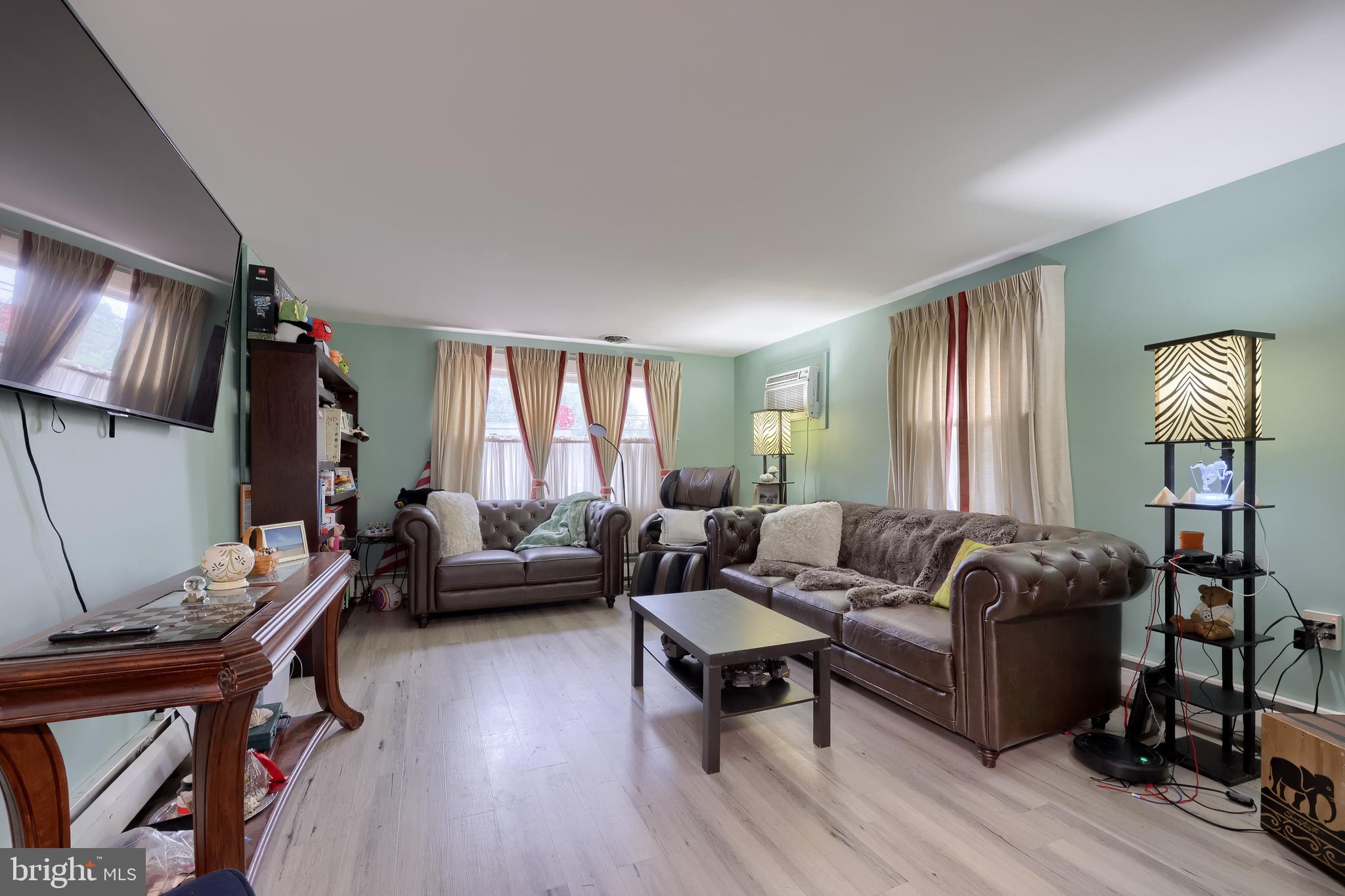 208, 000 CLARK ROAD