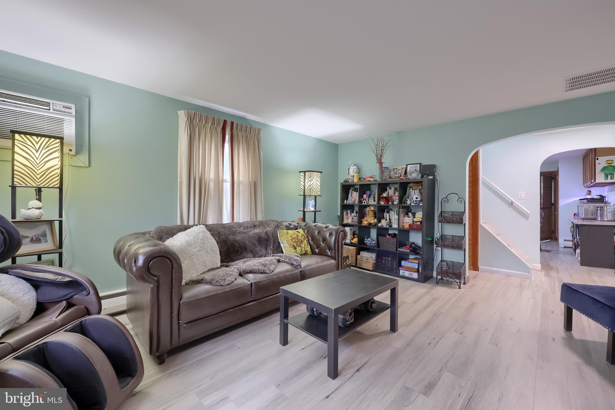 208, 000 CLARK ROAD