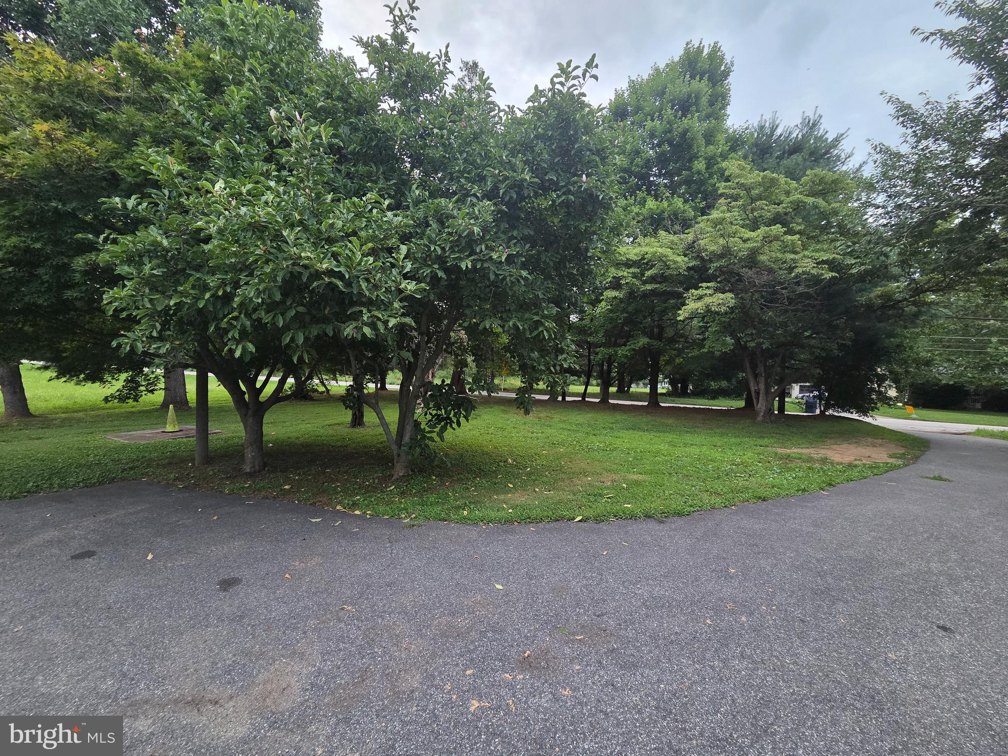 1443 APPLETON ROAD