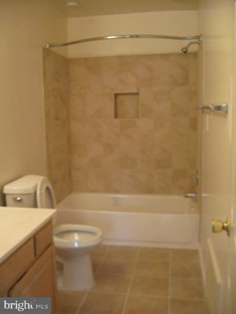 WOODMONT PLACE - Residential Lease